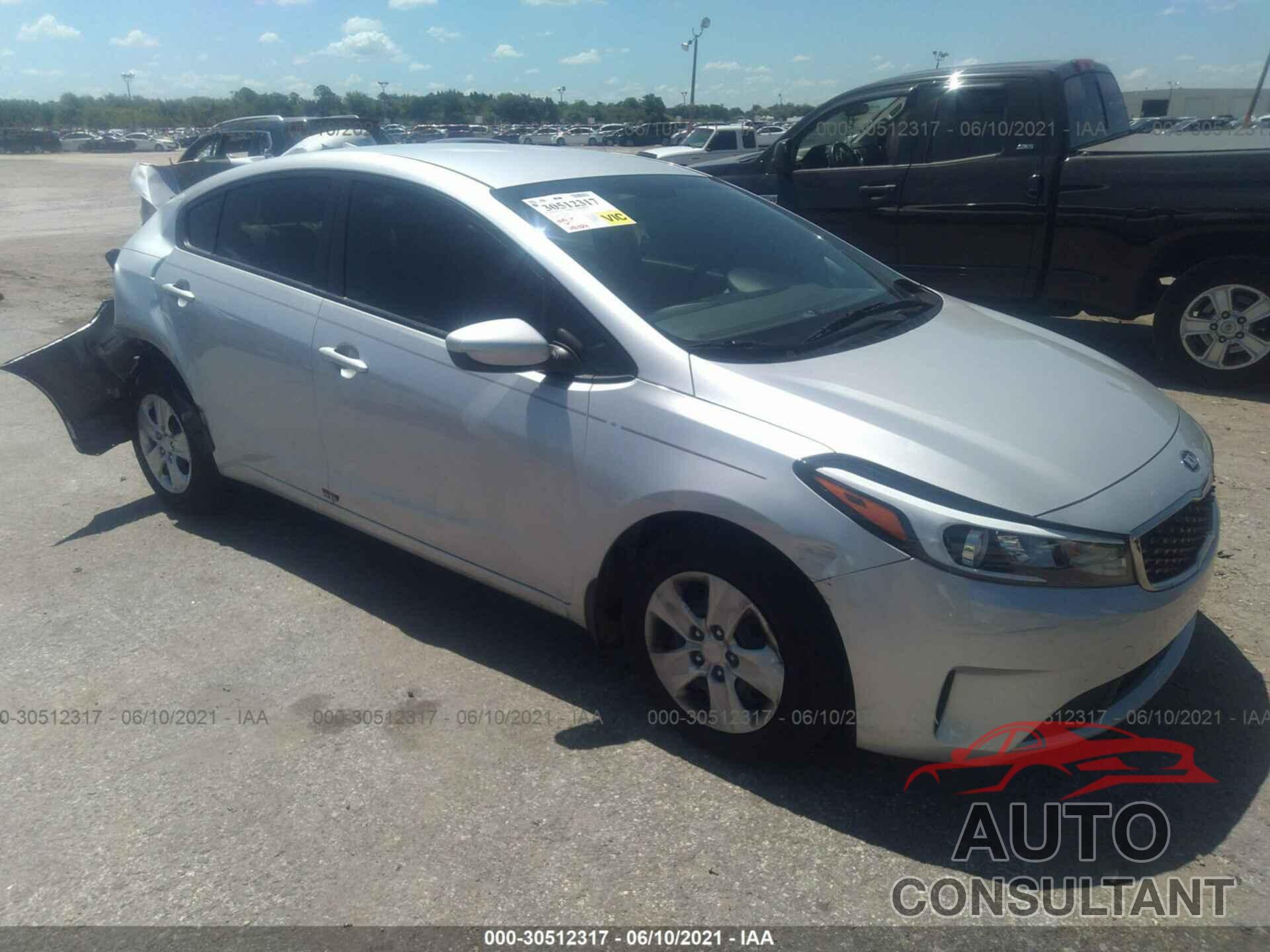 KIA FORTE 2018 - 3KPFL4A72JE263622