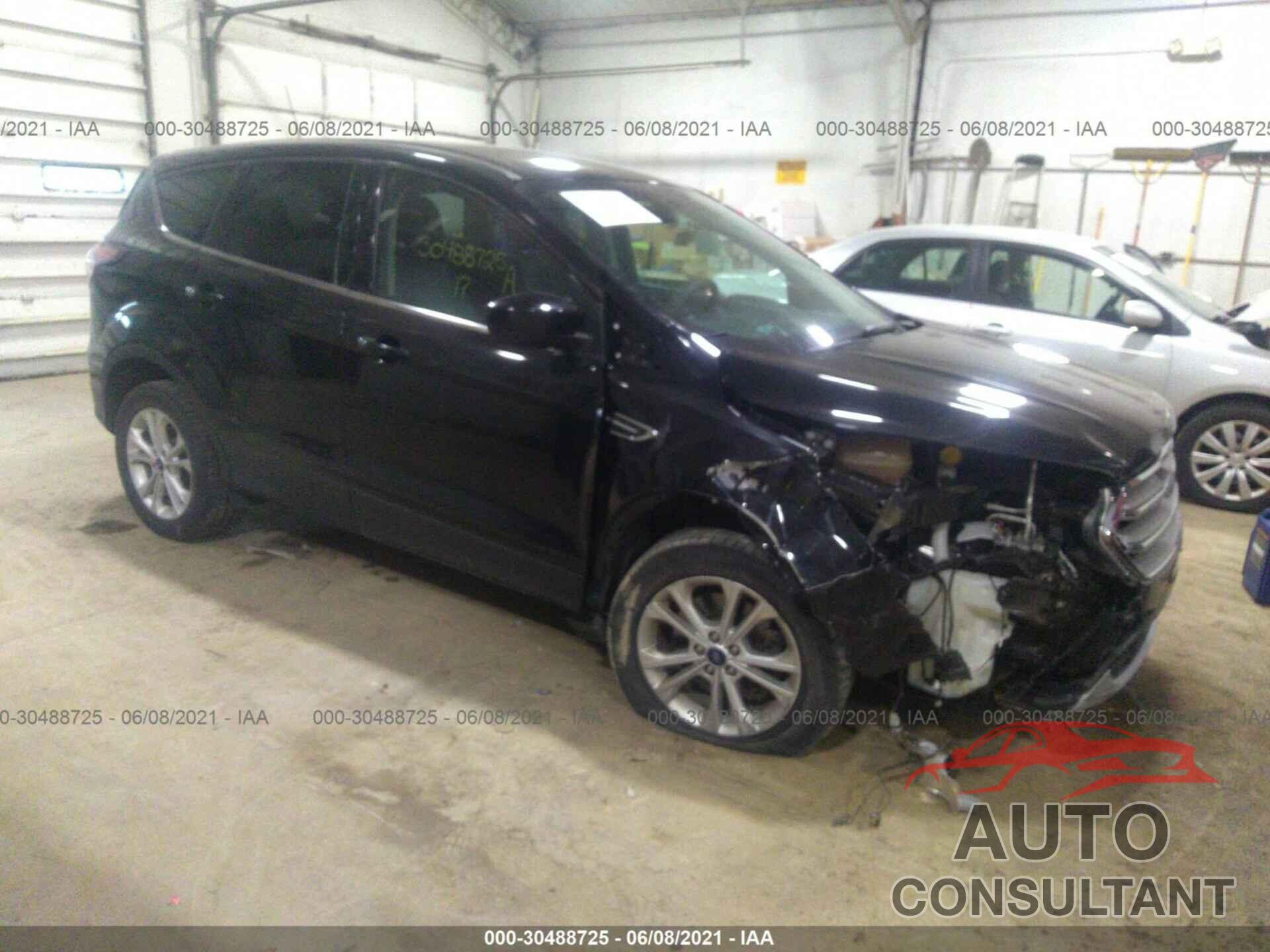 FORD ESCAPE 2017 - 1FMCU9G96HUA39749