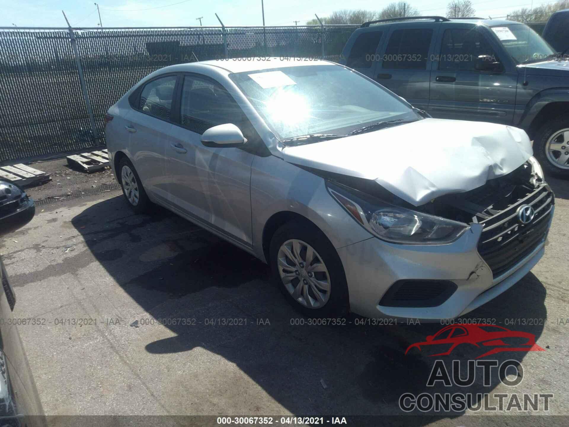 HYUNDAI ACCENT 2018 - 3KPC24A39JE006606