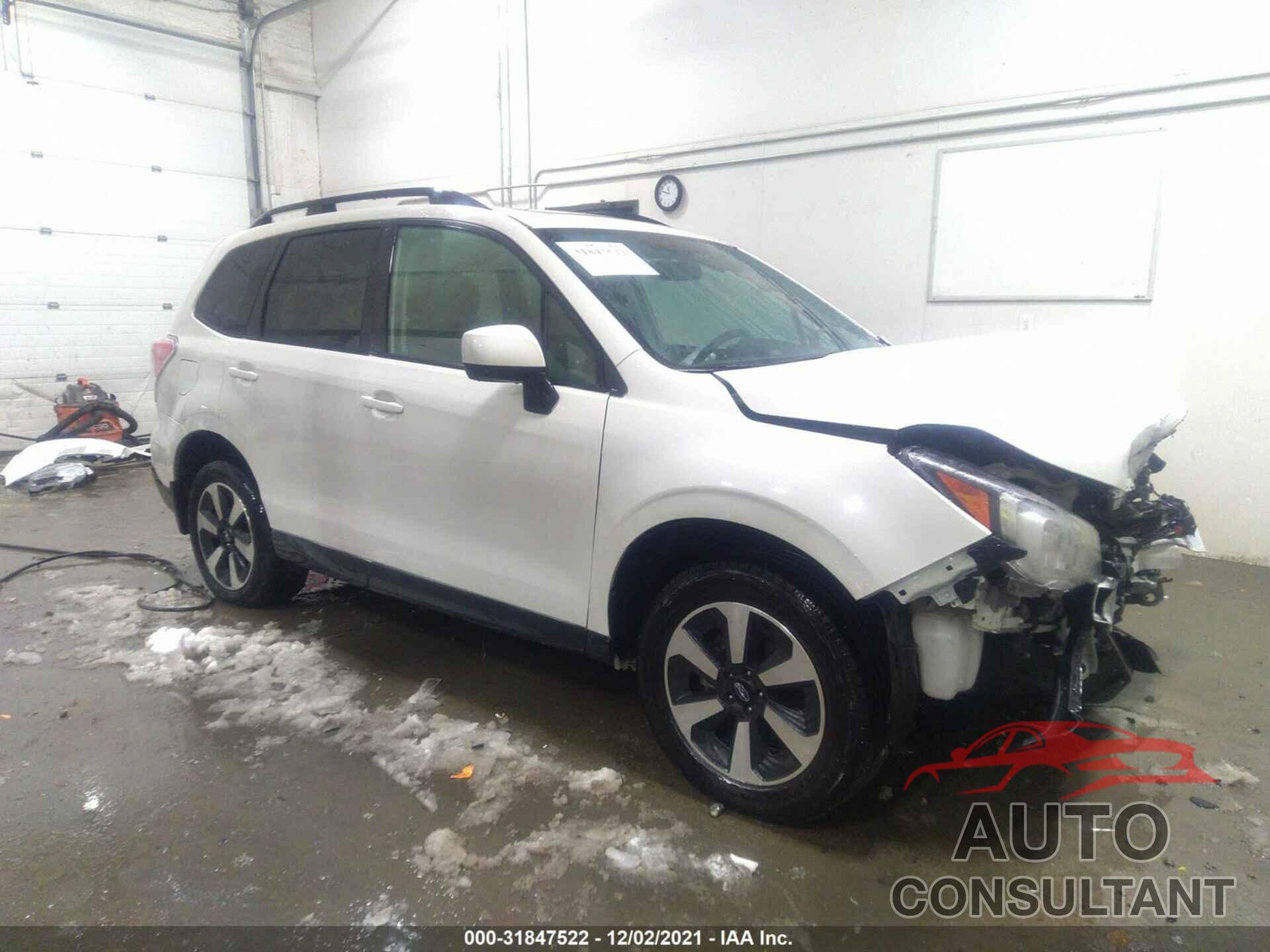 SUBARU FORESTER 2018 - JF2SJAEC3JH537691