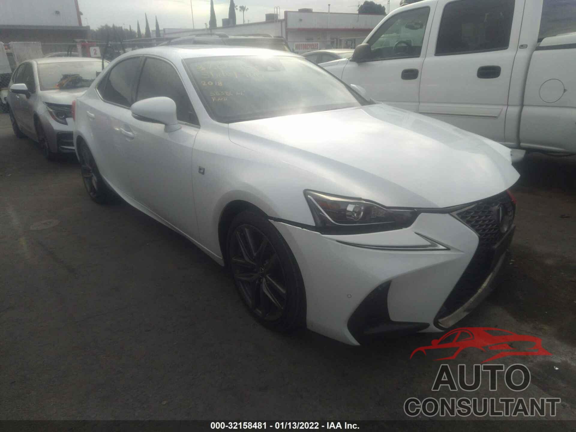 LEXUS IS 2018 - JTHBA1D21J5068575