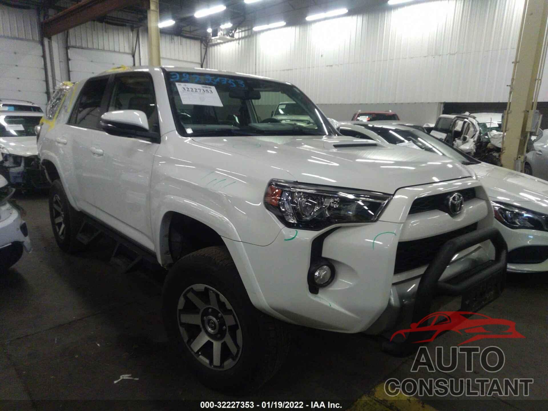 TOYOTA 4RUNNER 2019 - JTEBU5JR7K5674848