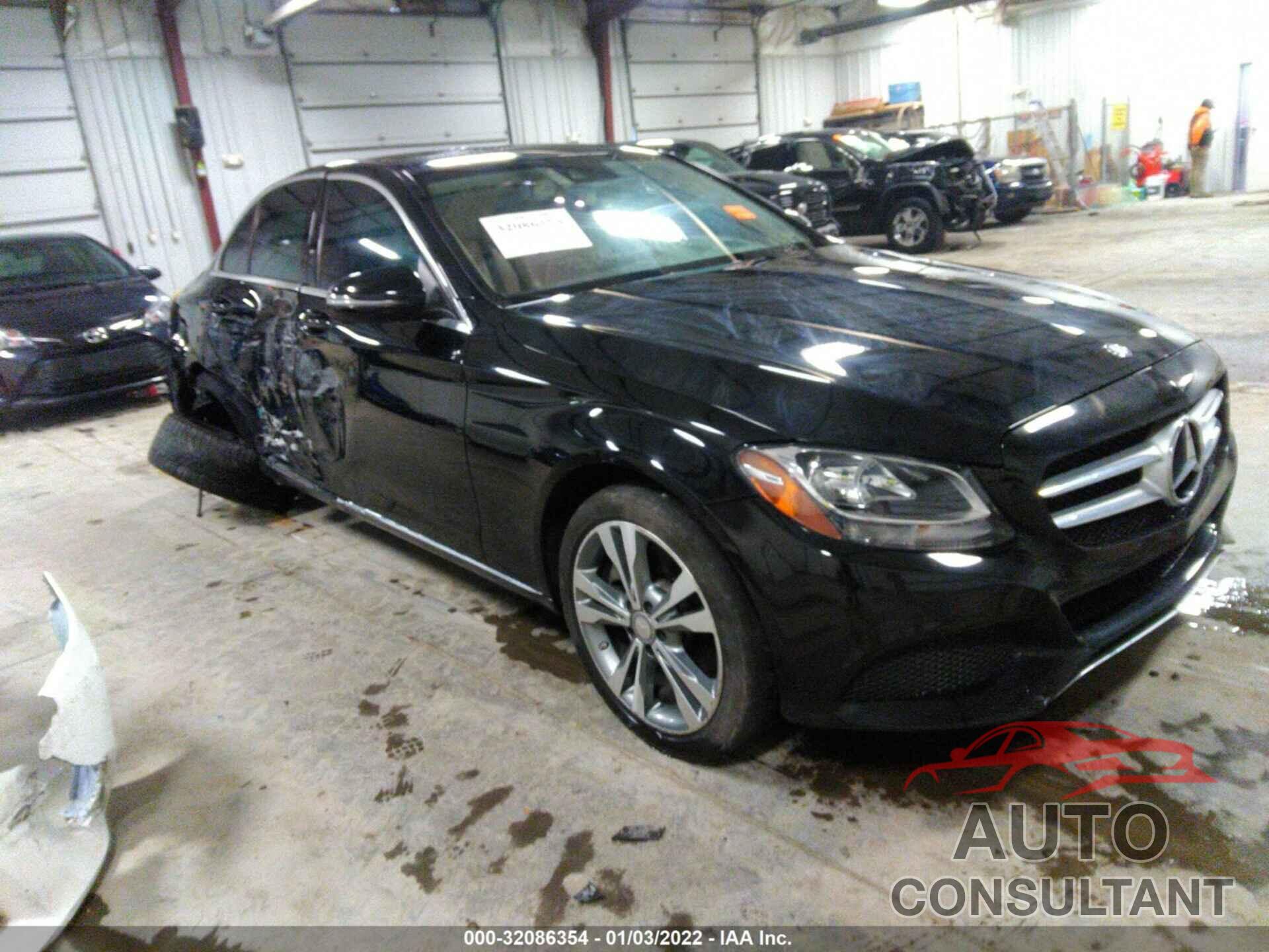 MERCEDES-BENZ C-CLASS 2016 - 55SWF4KB8GU120637