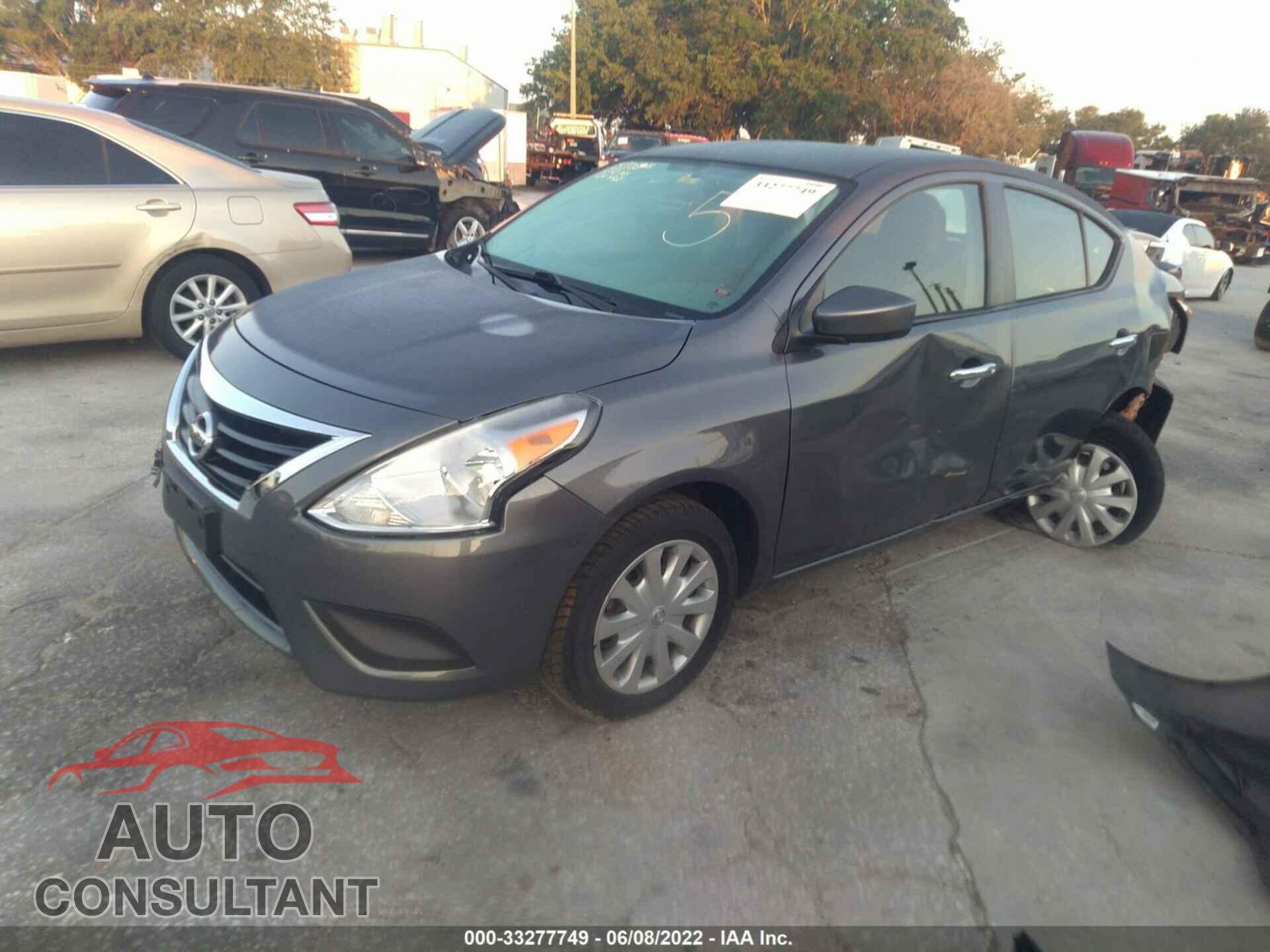 NISSAN VERSA 2019 - 3N1CN7AP3KL870157