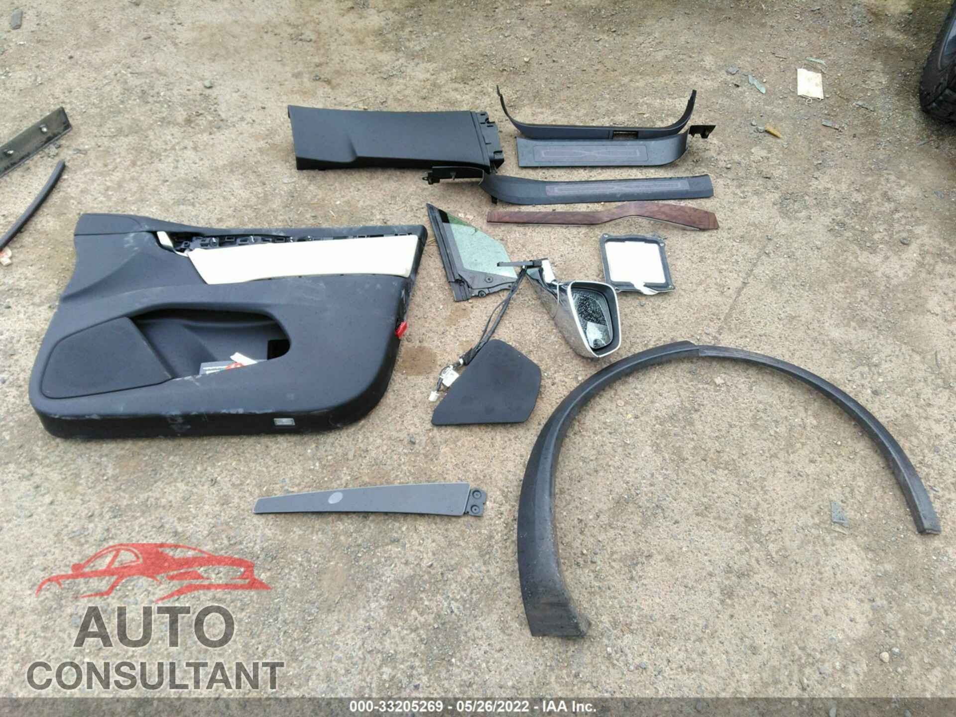 TESLA MODEL X 2017 - 5YJXCBE21HF076173