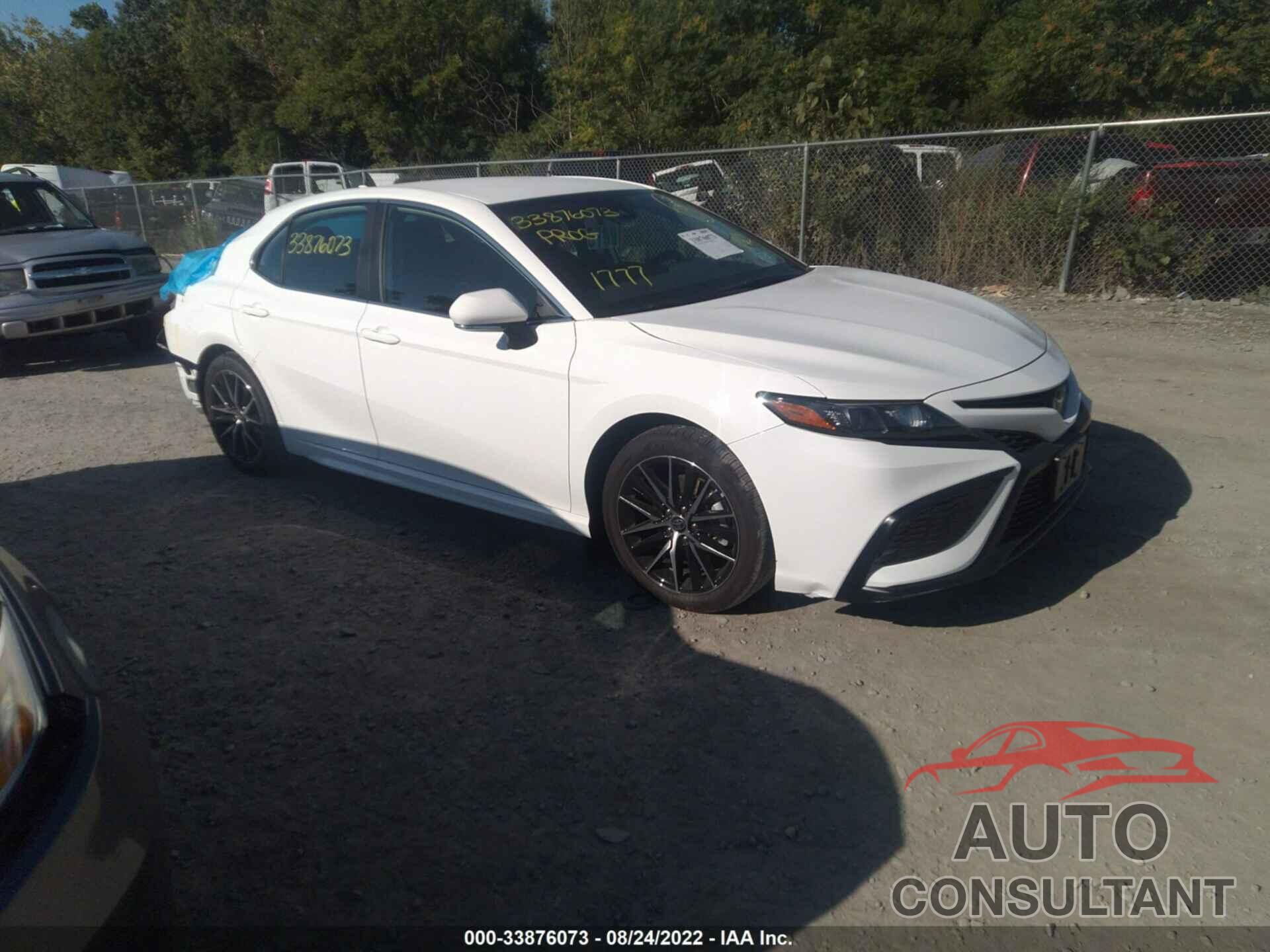 TOYOTA CAMRY 2022 - 4T1G11BK6NU063566