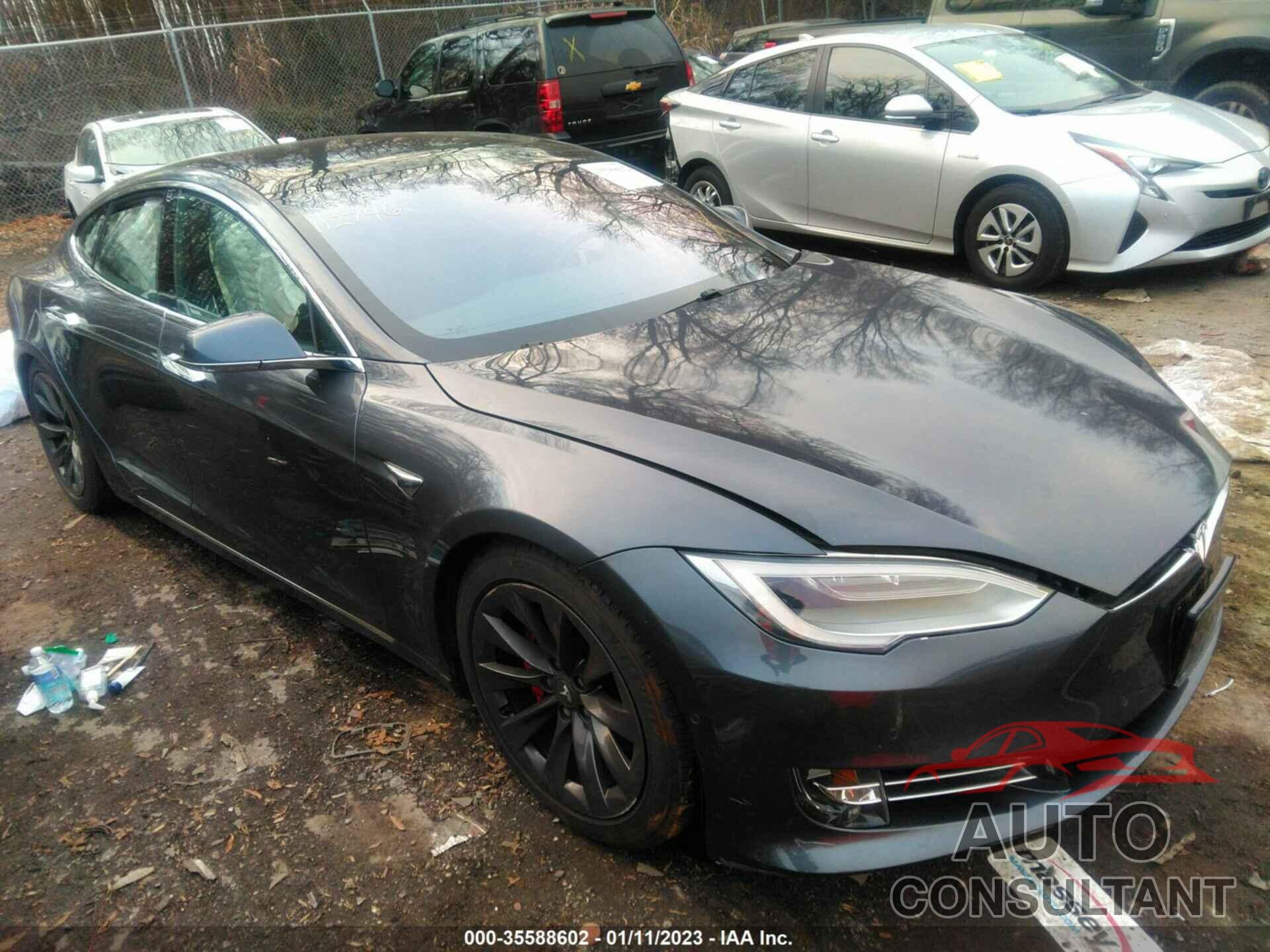 TESLA MODEL S 2020 - 5YJSA1E40LF358339