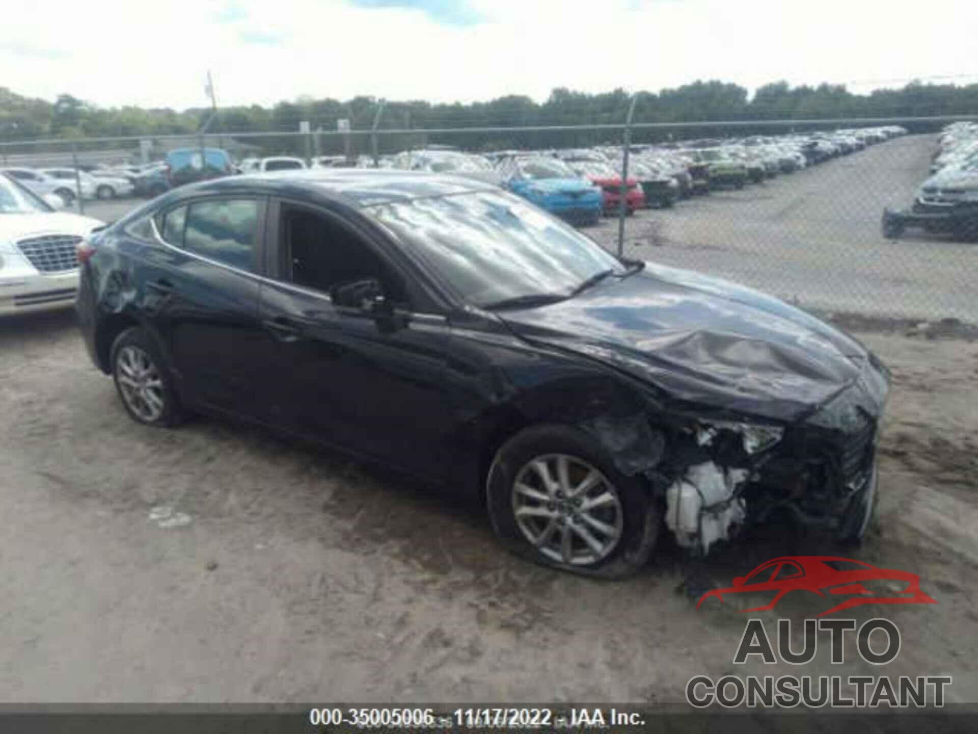 MAZDA MAZDA3 4-DOOR 2018 - 3MZBN1U74JM188489