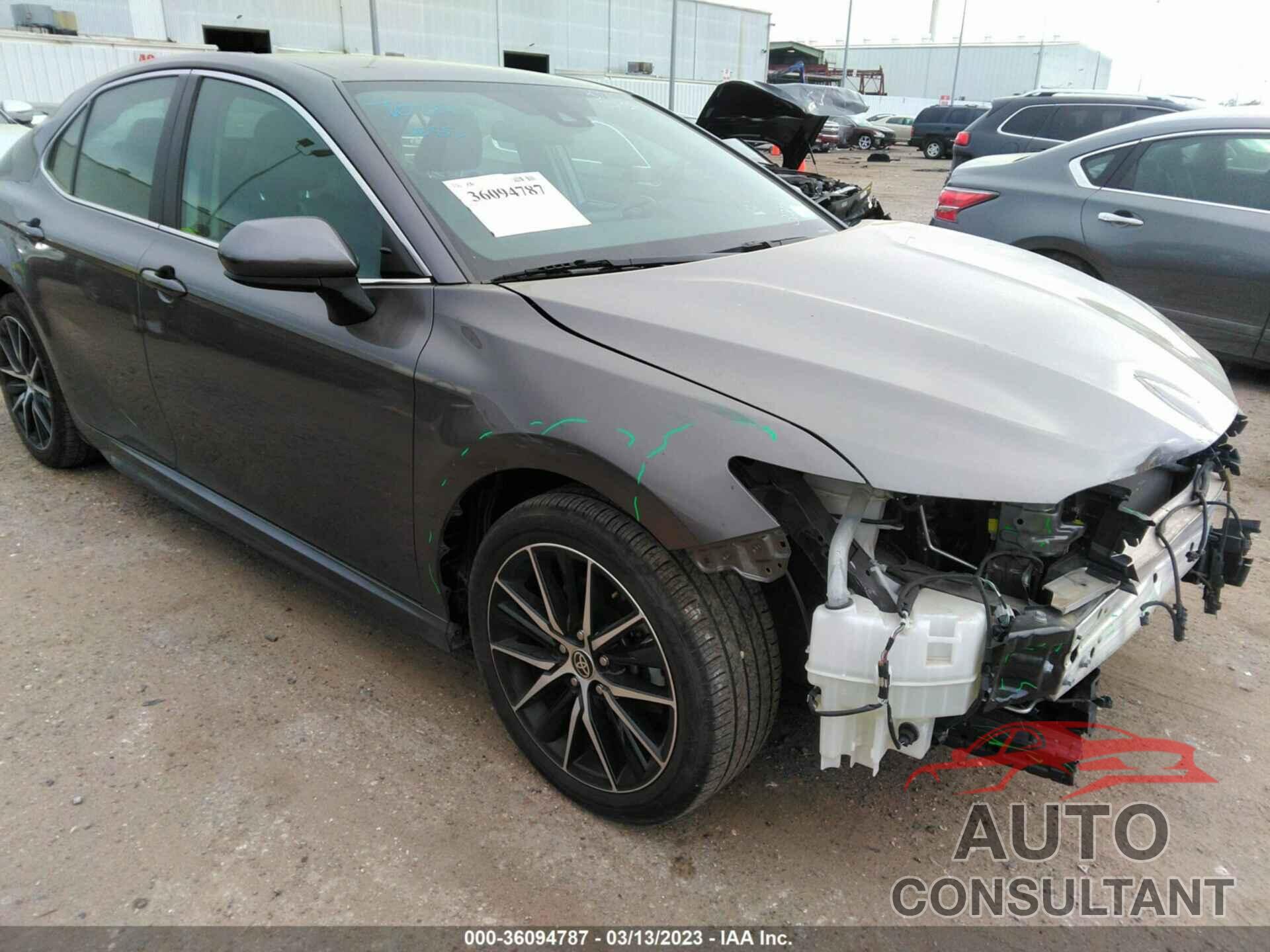 TOYOTA CAMRY 2021 - 4T1G11AK4MU523209