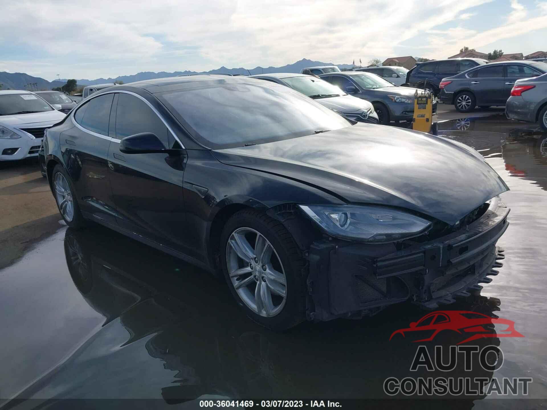 TESLA MODEL S 2015 - 5YJSA1E24FF105270