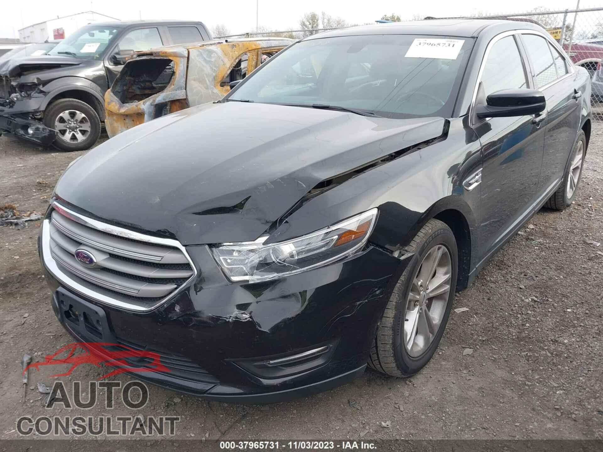 FORD TAURUS 2018 - 1FAHP2E85JG124966