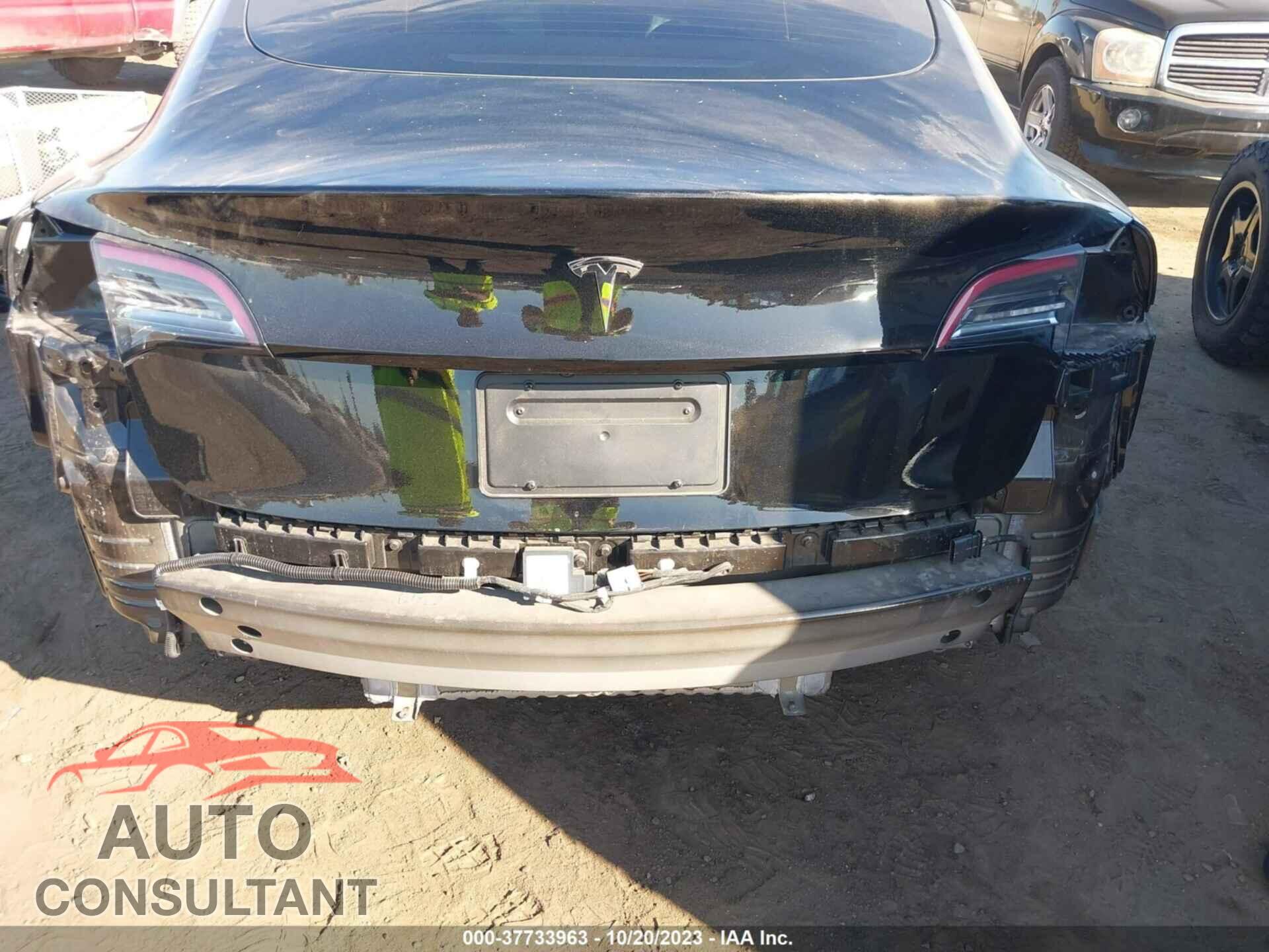 TESLA MODEL 3 2022 - 5YJ3E1EA9NF360690