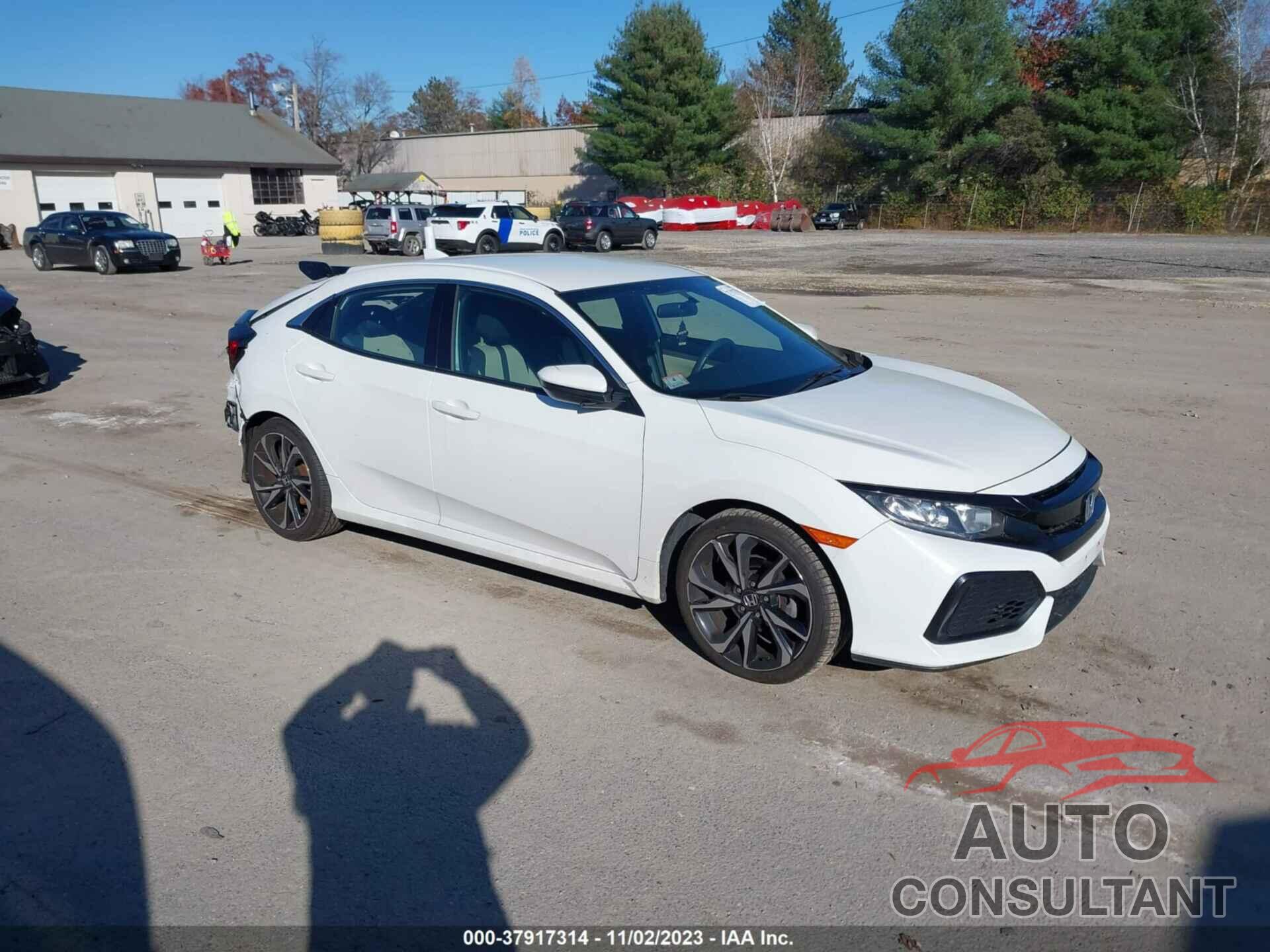 HONDA CIVIC HATCHBACK 2017 - SHHFK7H22HU424617
