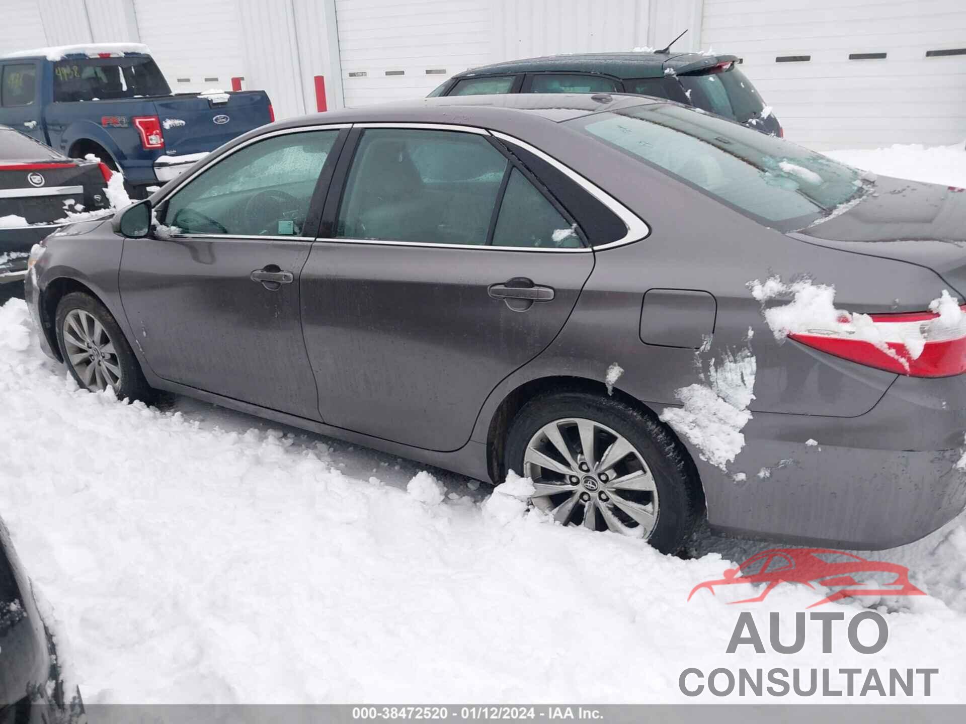 TOYOTA CAMRY 2016 - 4T4BF1FK5GR550840