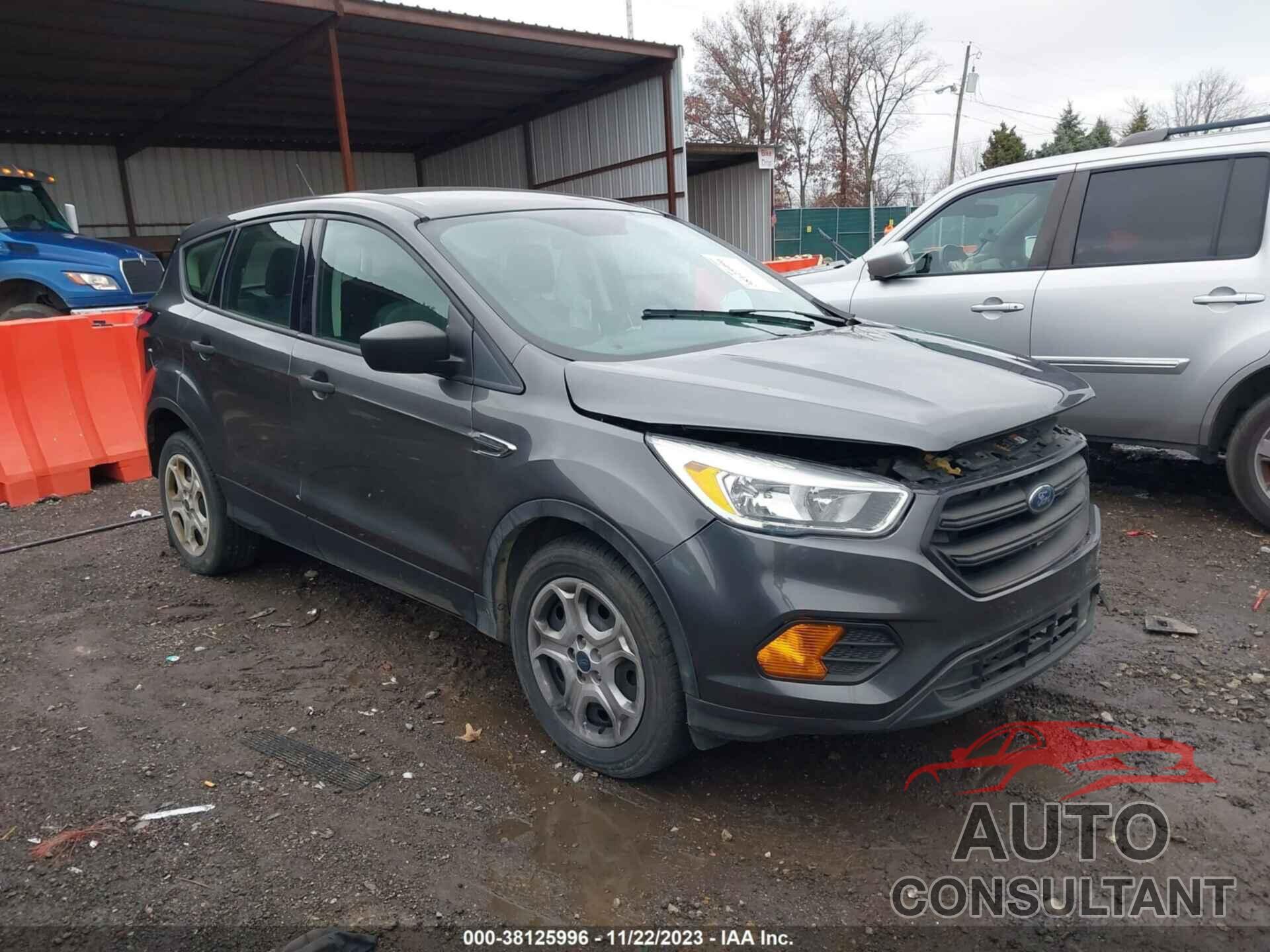 FORD ESCAPE 2017 - 1FMCU0F72HUD60165