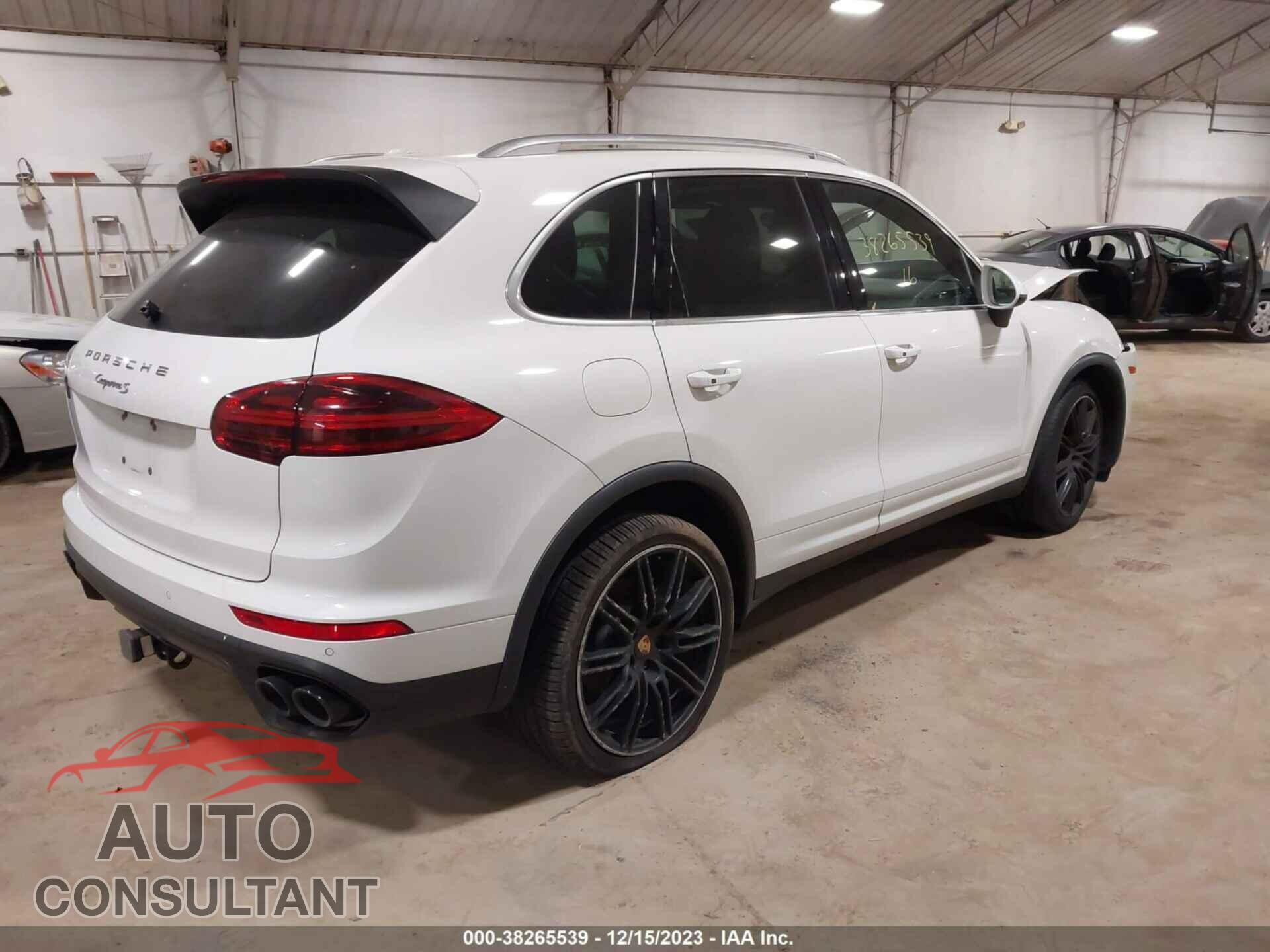 PORSCHE CAYENNE 2016 - WP1AB2A23GLA92738