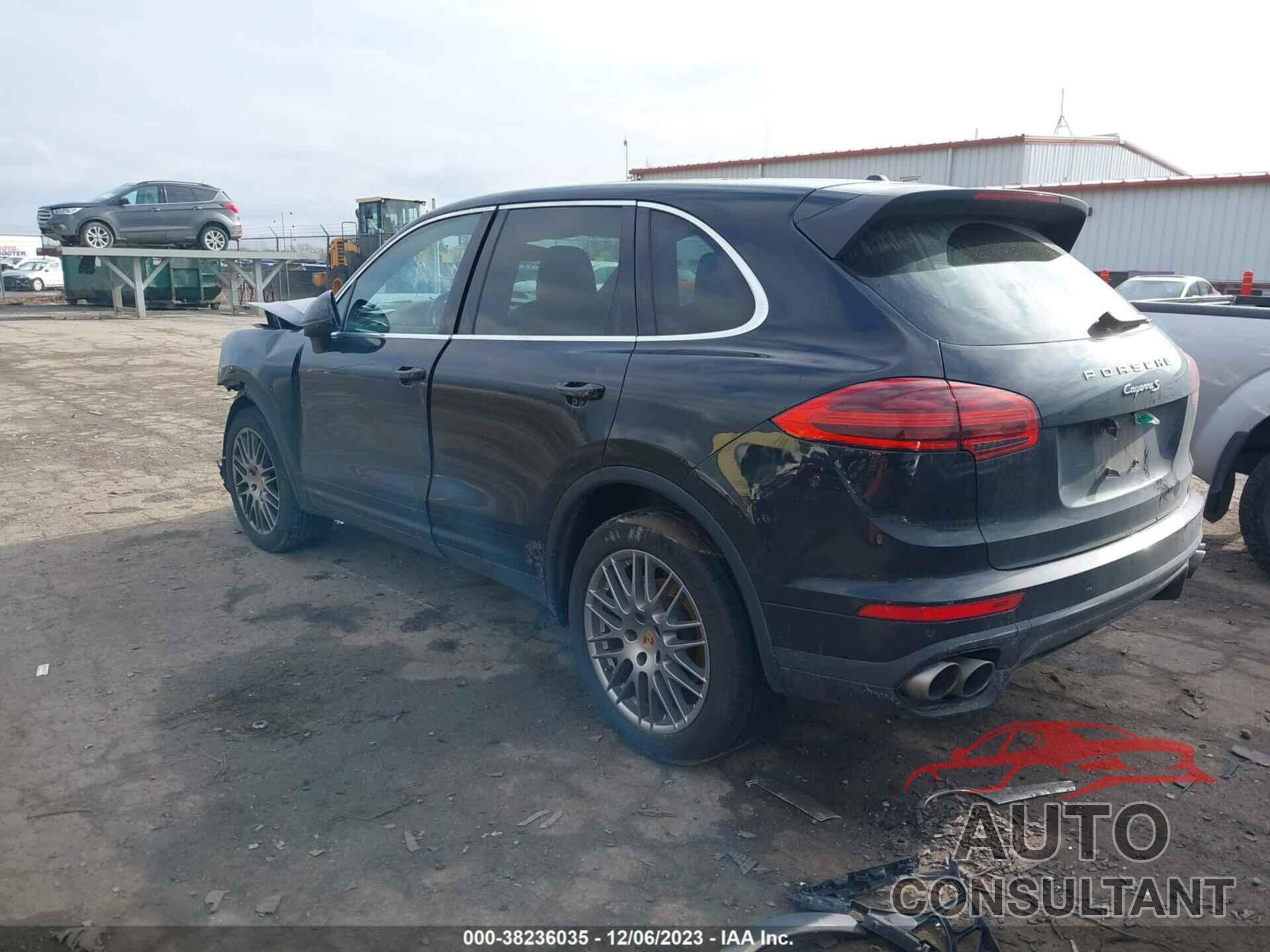 PORSCHE CAYENNE 2016 - WP1AB2A24GLA96989