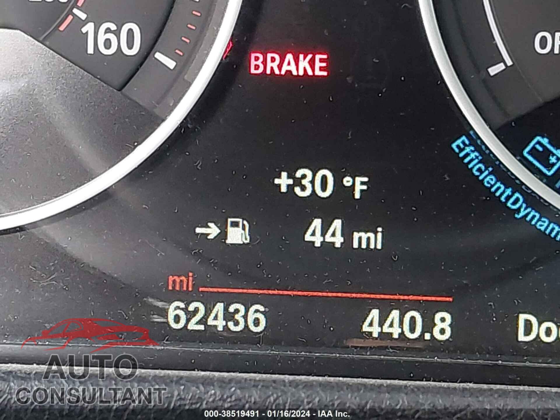 BMW 328I 2016 - WBA8E9G52GNU28558