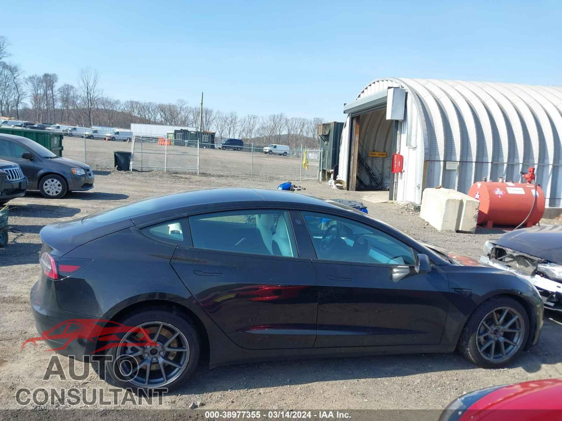 TESLA MODEL 3 2021 - 5YJ3E1EB7MF960650