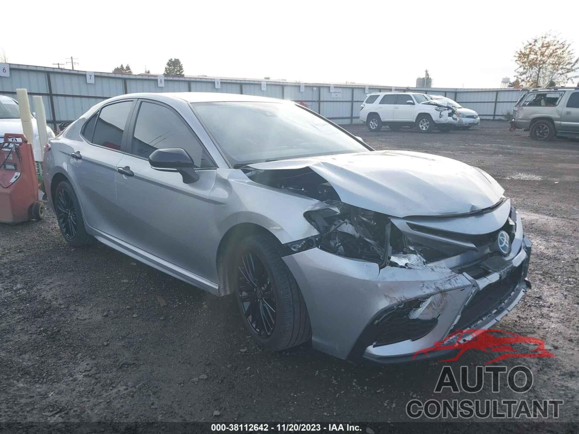 TOYOTA CAMRY 2022 - 4T1G11BK8NU059647