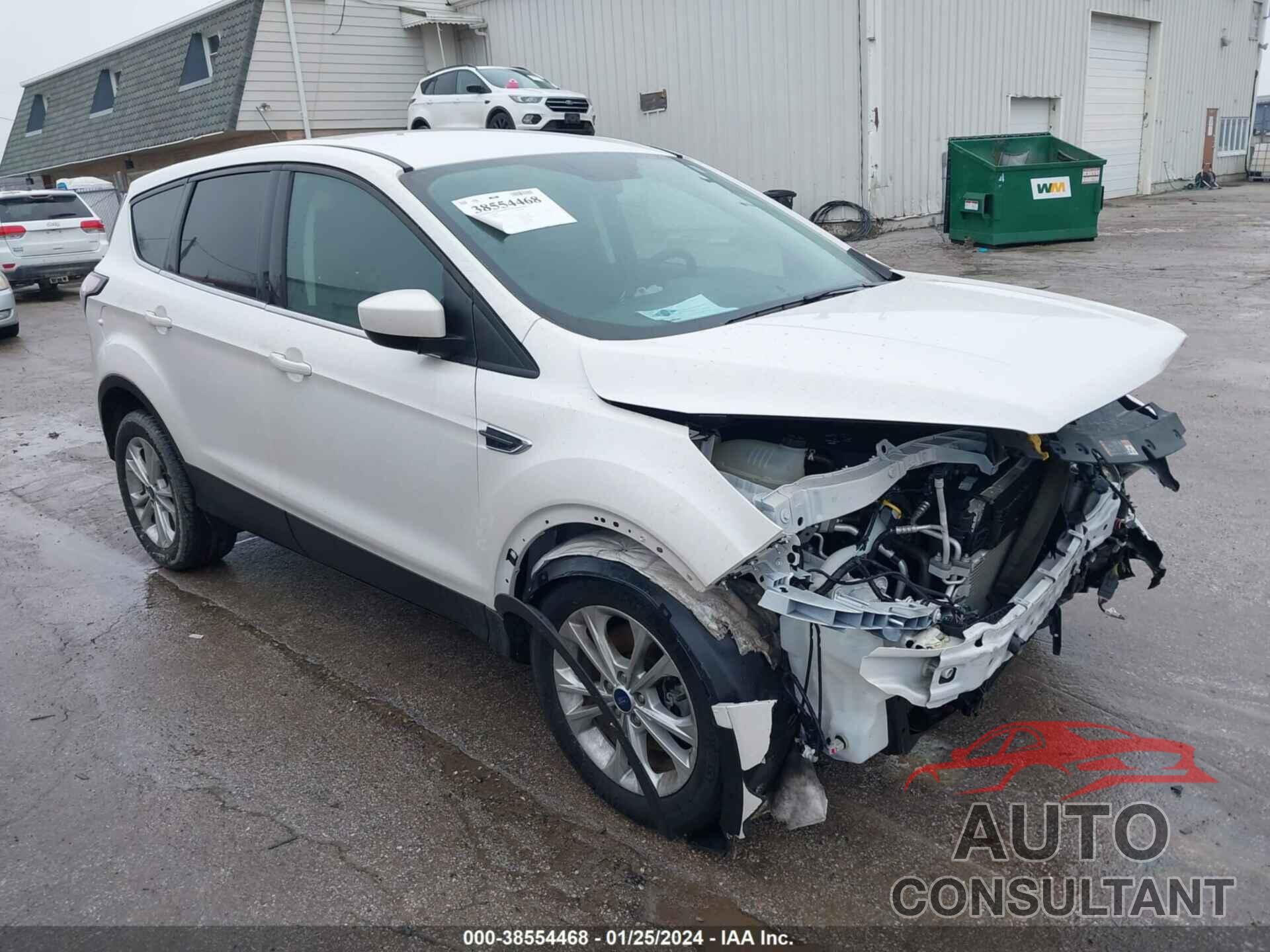 FORD ESCAPE 2017 - 1FMCU9GD6HUA79916