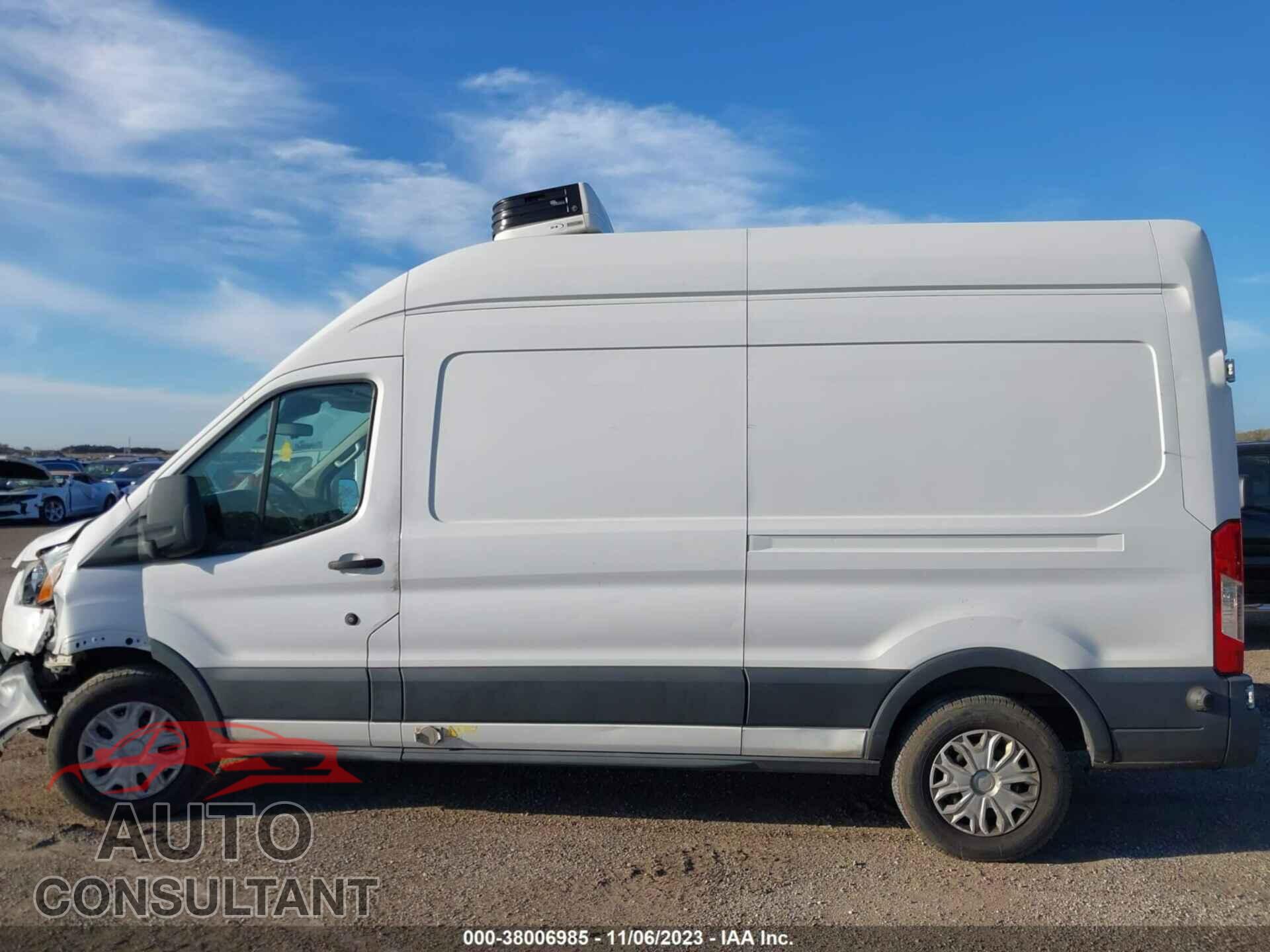FORD TRANSIT 2017 - 1FTYR2XM1HKB06843