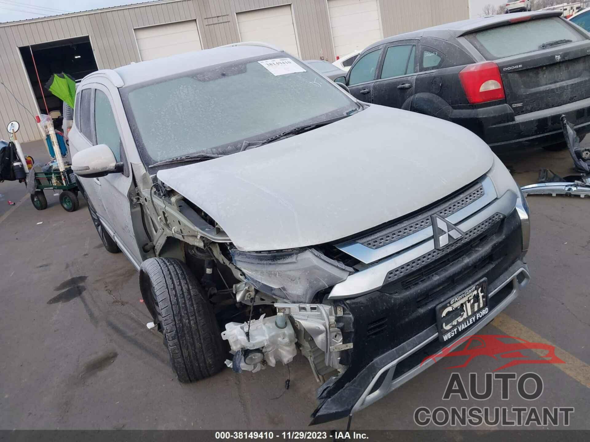 MITSUBISHI OUTLANDER 2019 - JA4AZ3A32KZ027441