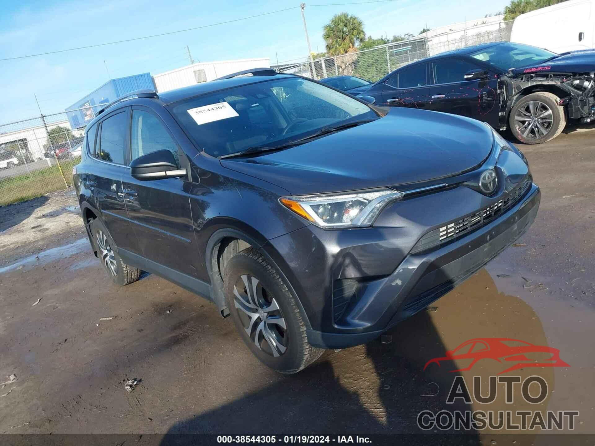 TOYOTA RAV4 2018 - JTMBFREV9JJ237095