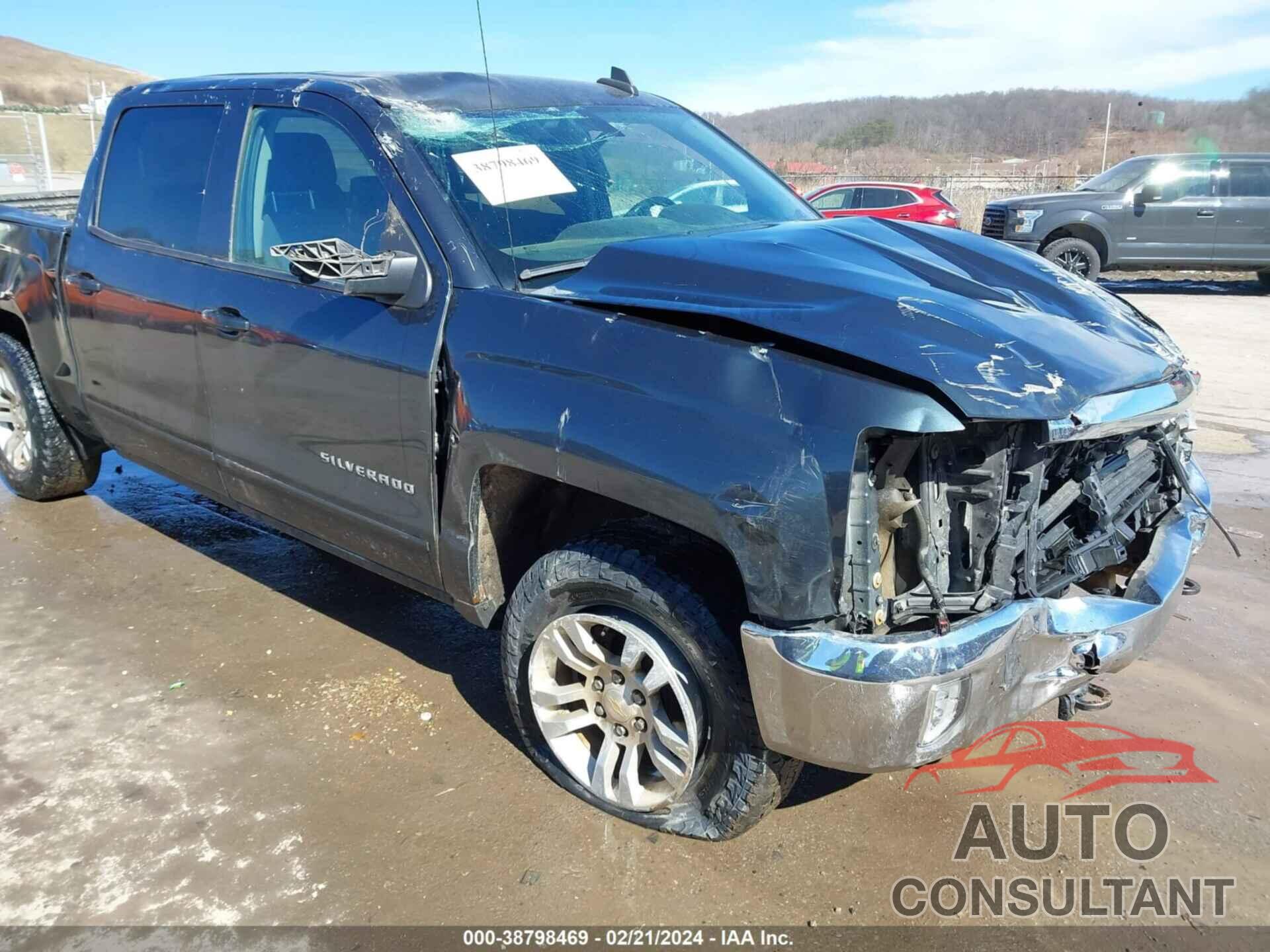 CHEVROLET SILVERADO 1500 2018 - 3GCUKREC0JG434029