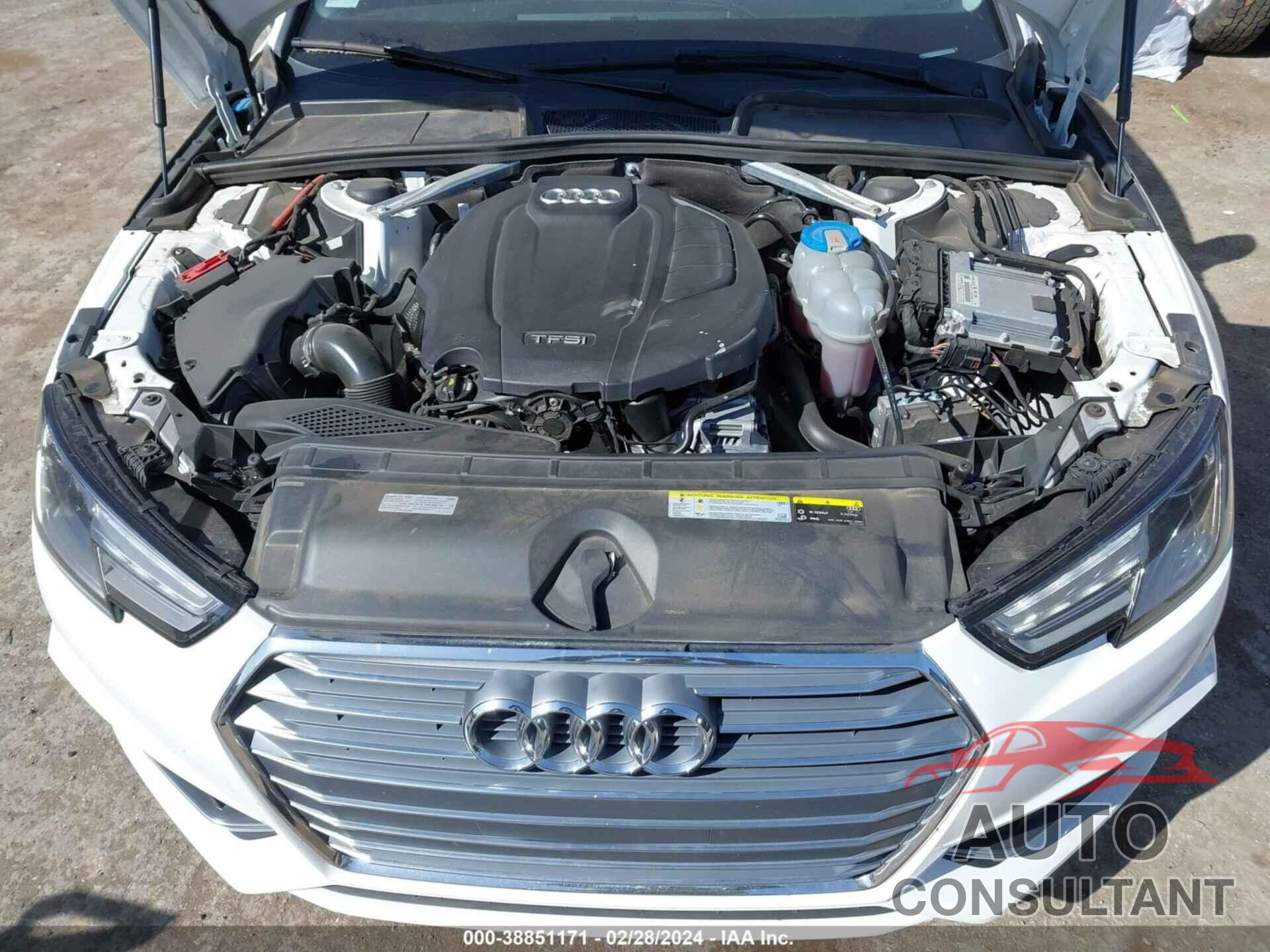 AUDI A4 2019 - WAUGMAF45KN004096