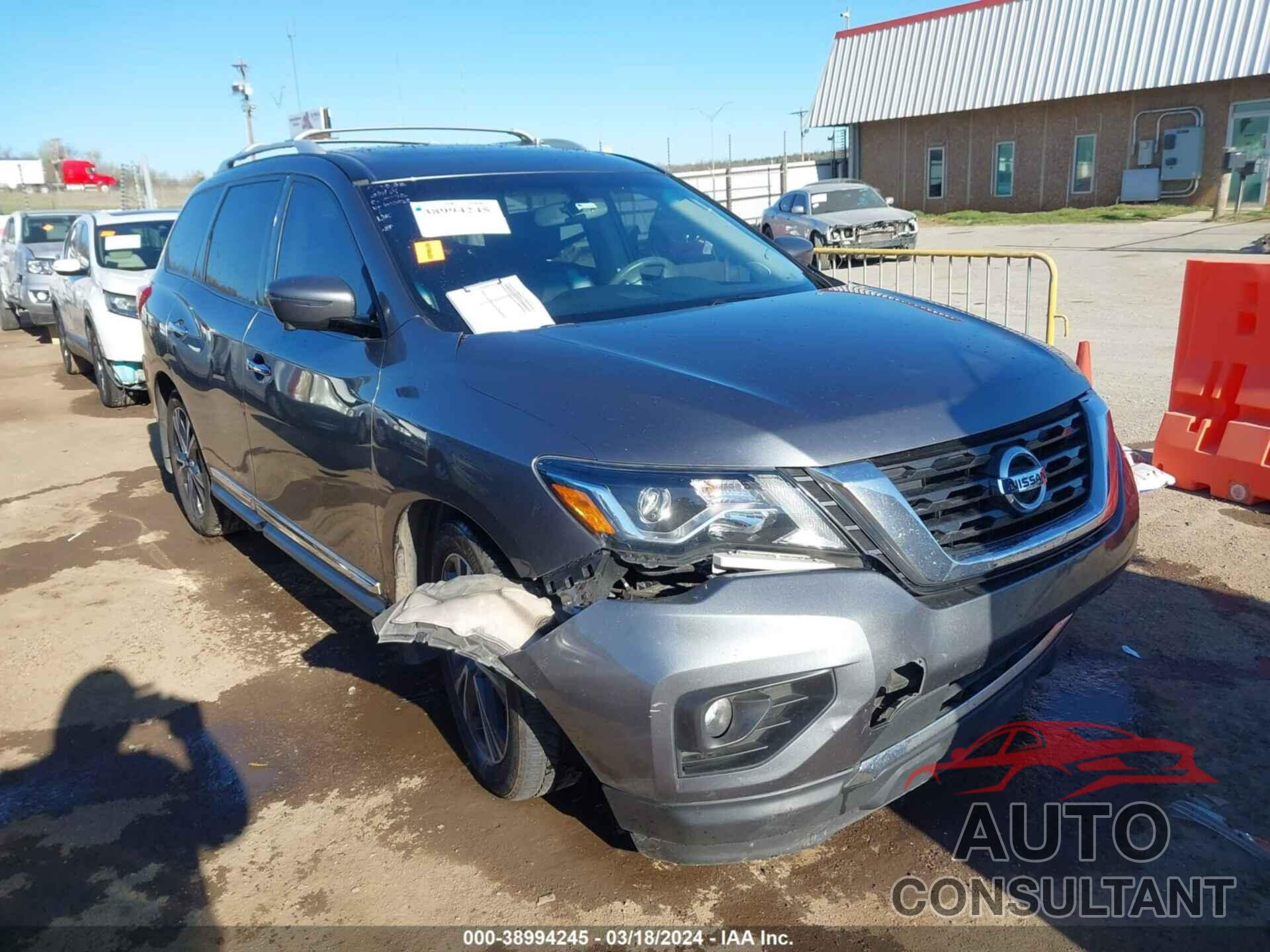 NISSAN PATHFINDER 2018 - 5N1DR2MM1JC602563