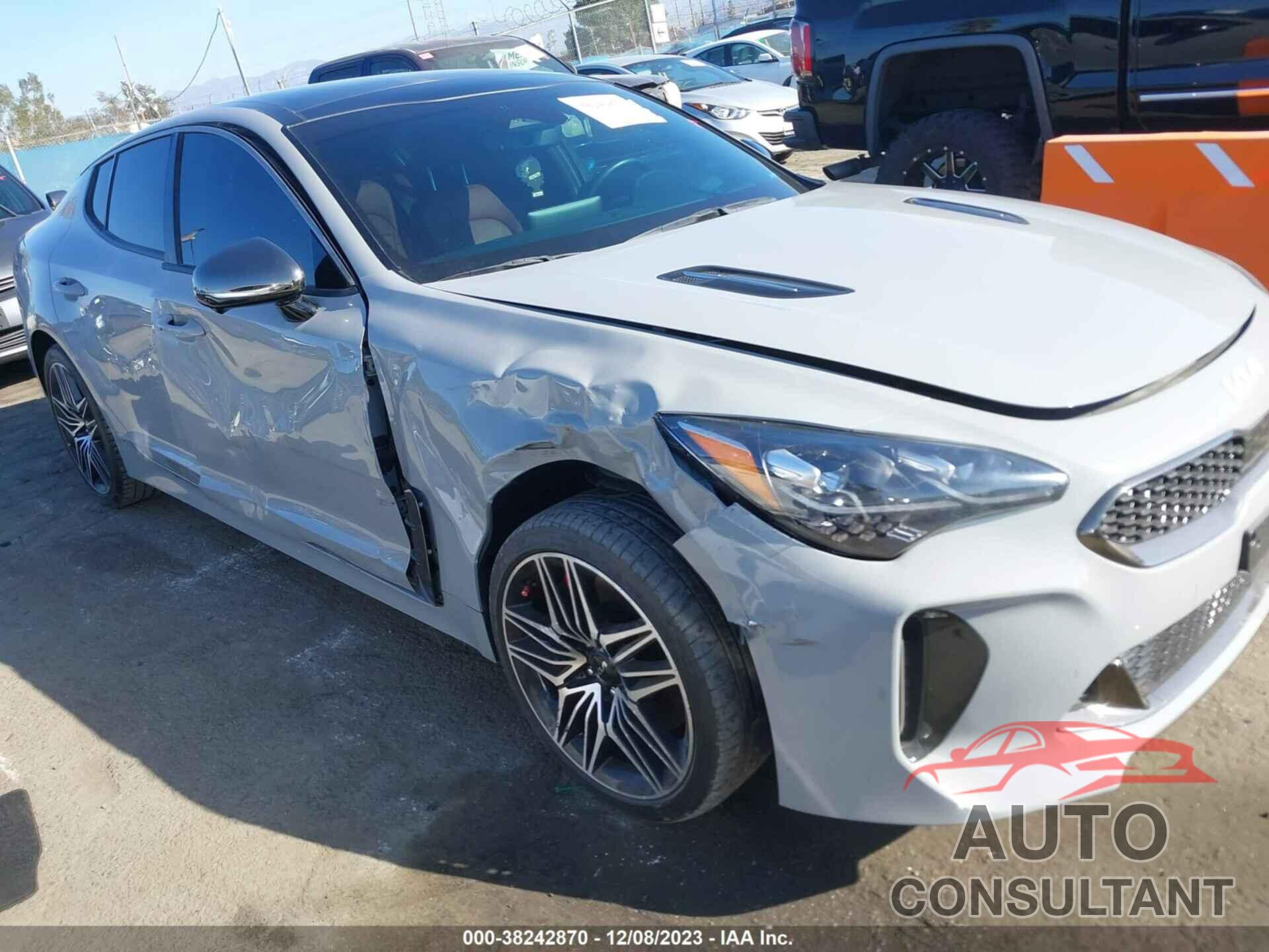 KIA STINGER 2022 - KNAE55LC4N6121979