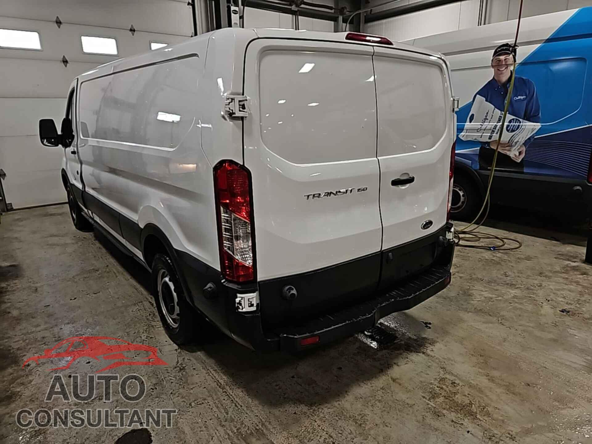 FORD TRANSIT-150 2015 - 1FTNE2YM7FKB29957
