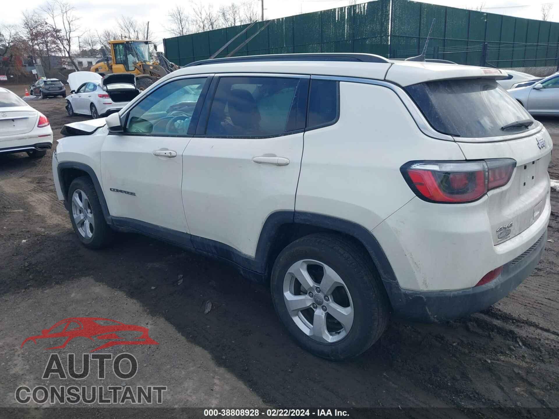 JEEP COMPASS 2018 - 3C4NJDBB3JT435754