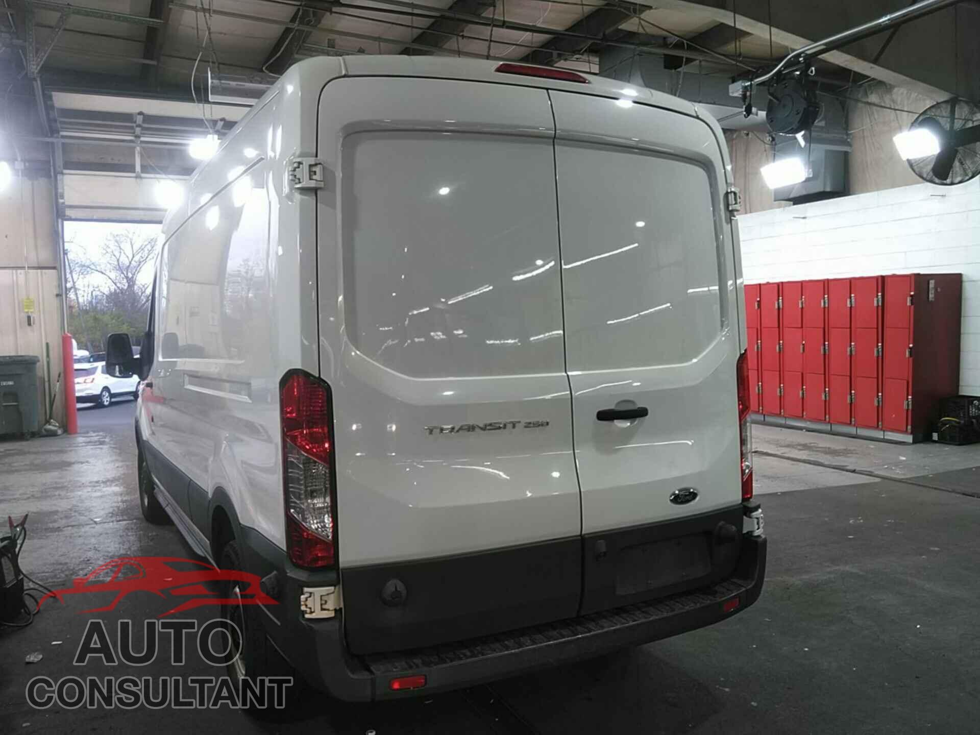 FORD TRANSIT-250 2017 - 1FTYR2CM9HKA34716
