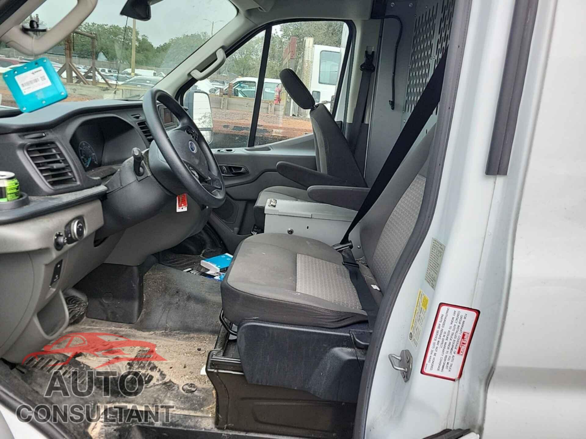 FORD TRANSIT 2022 - 1FTBR1CG6NKA62317