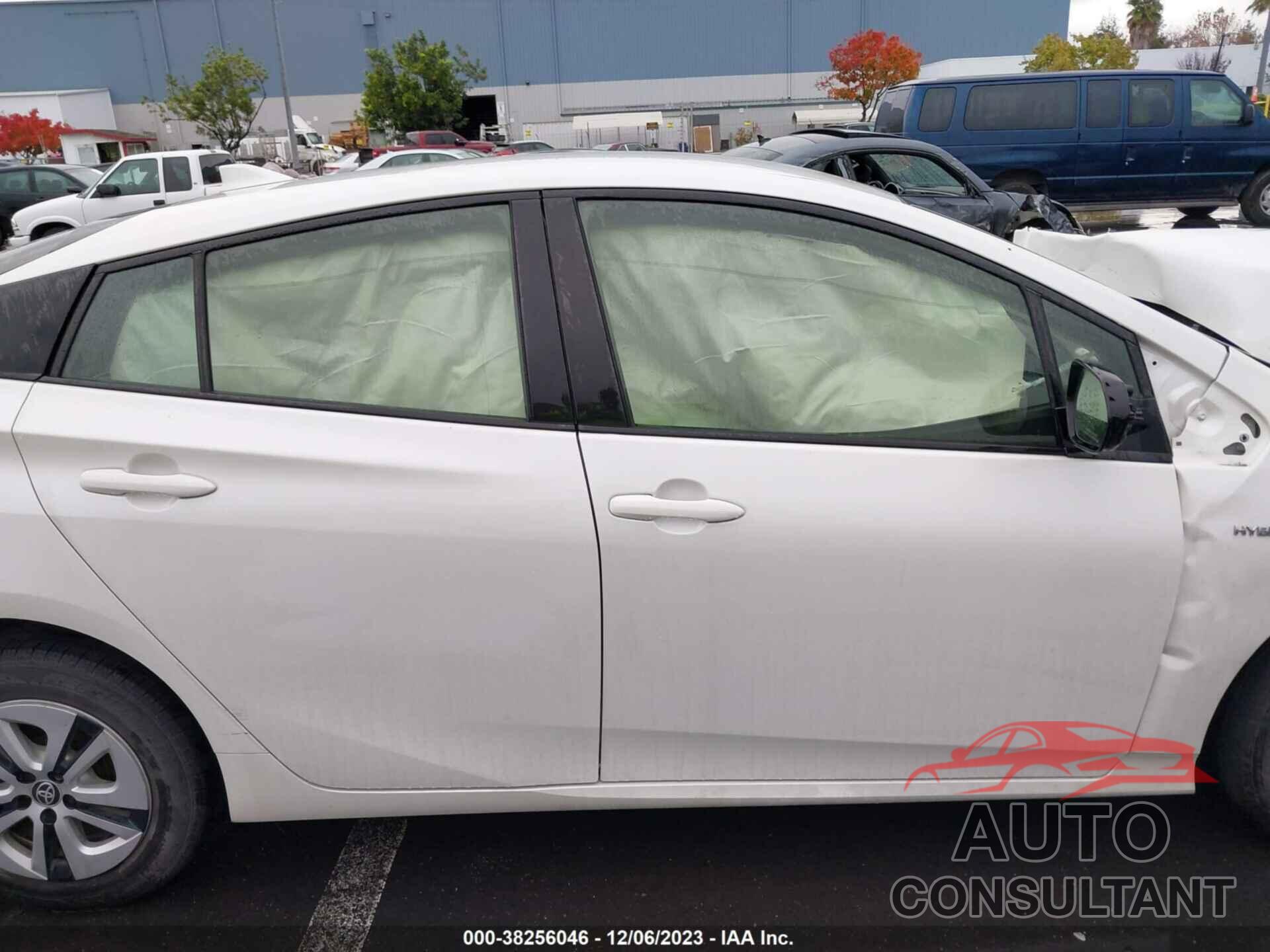 TOYOTA PRIUS 2018 - JTDKARFU1J3057425