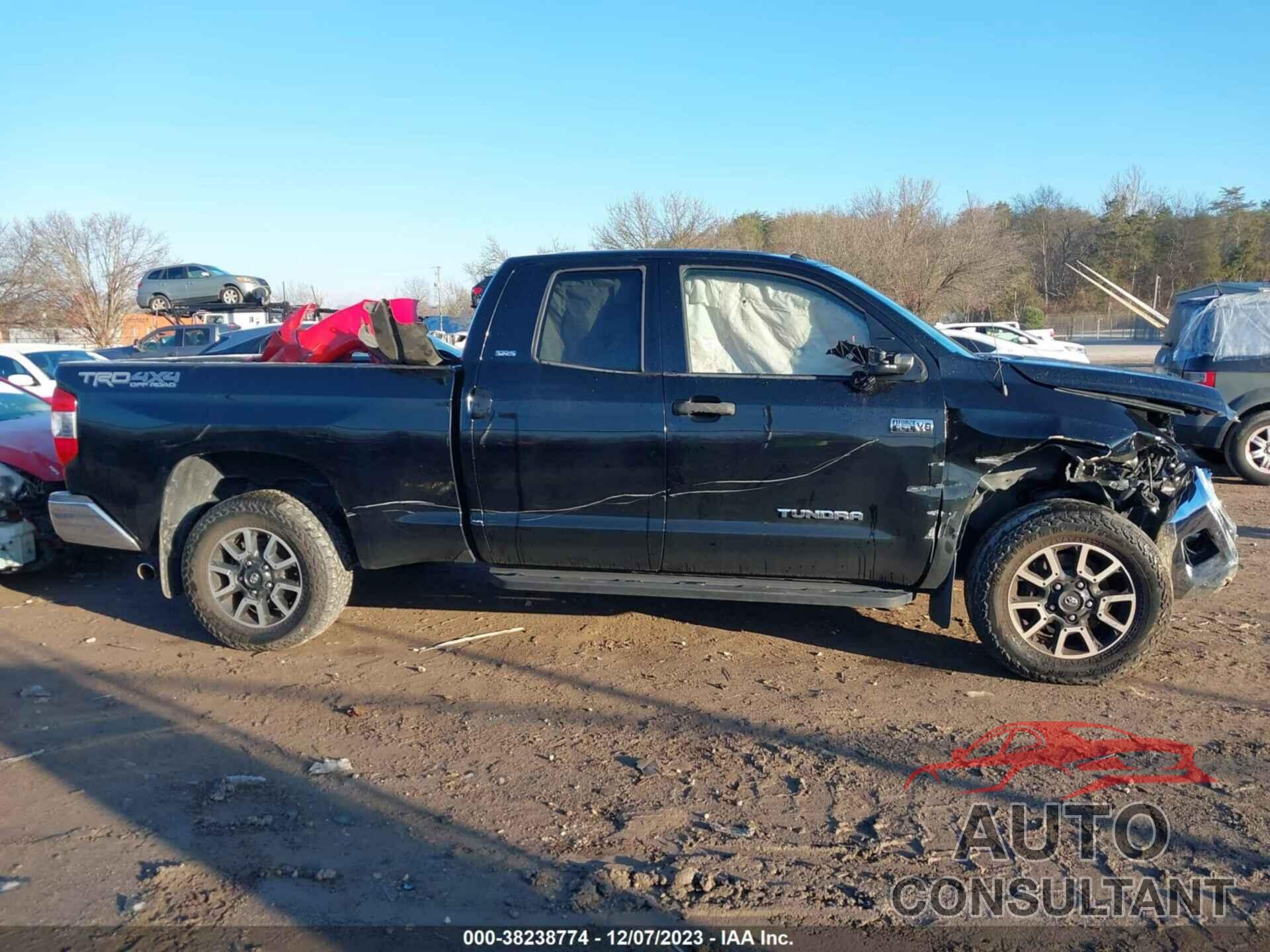 TOYOTA TUNDRA 2017 - 5TFUW5F12HX642235