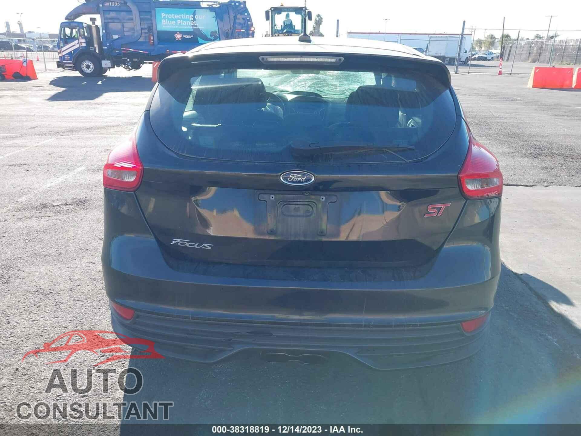FORD FOCUS ST 2016 - 1FADP3L93GL230655