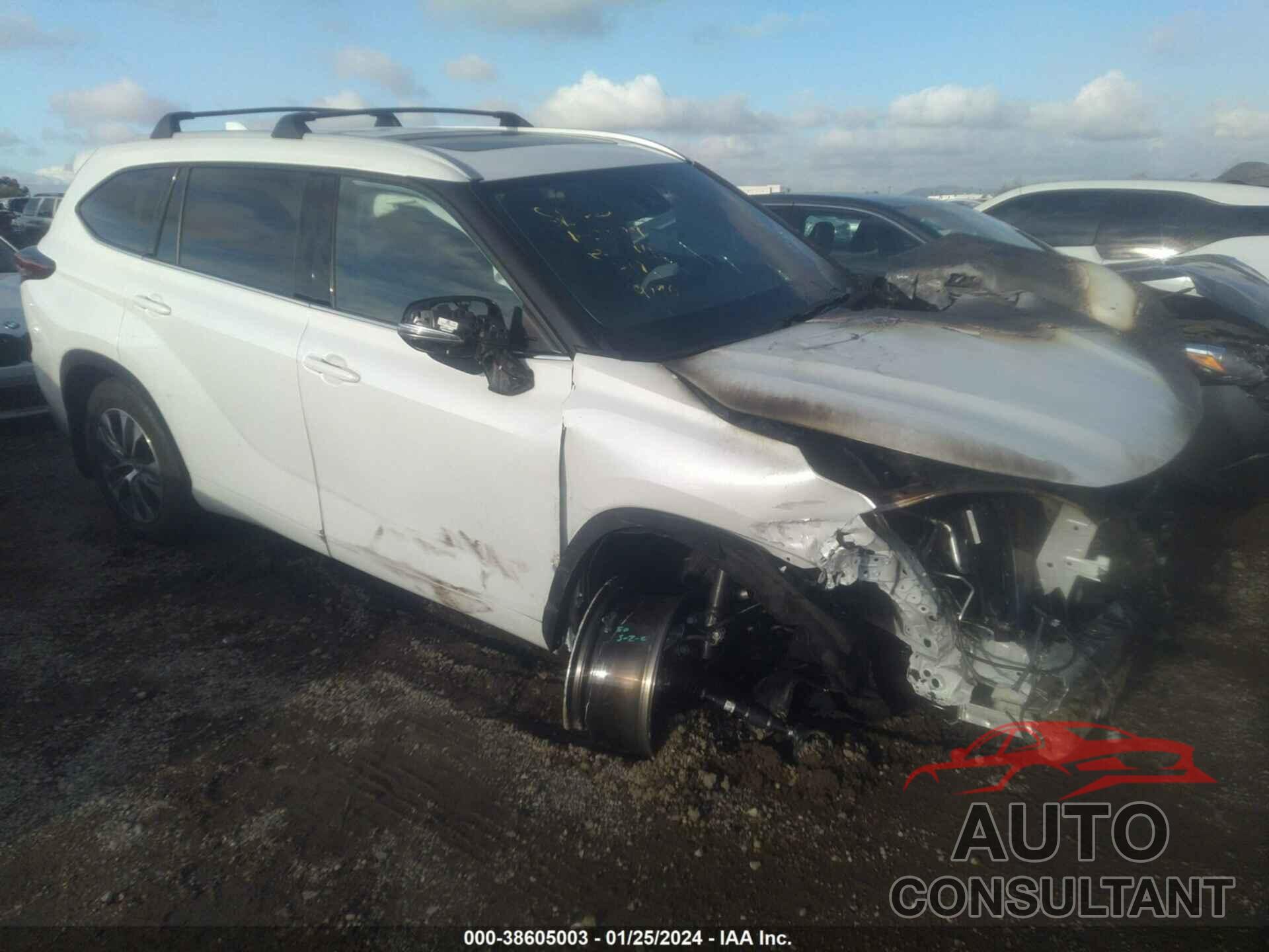 TOYOTA HIGHLANDER 2022 - 5TDHZRBH4NS579790