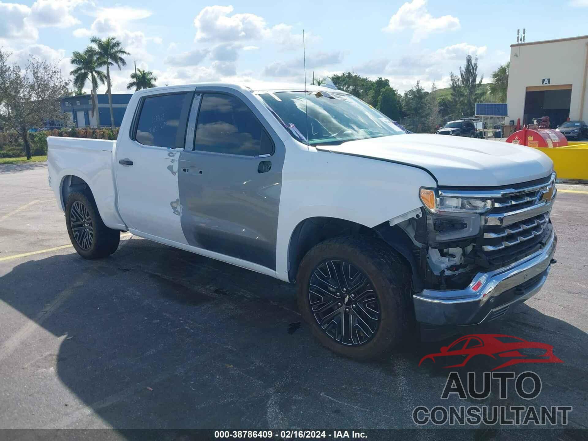 CHEVROLET SILVERADO 1500 2023 - 1GCPADED5PZ166860