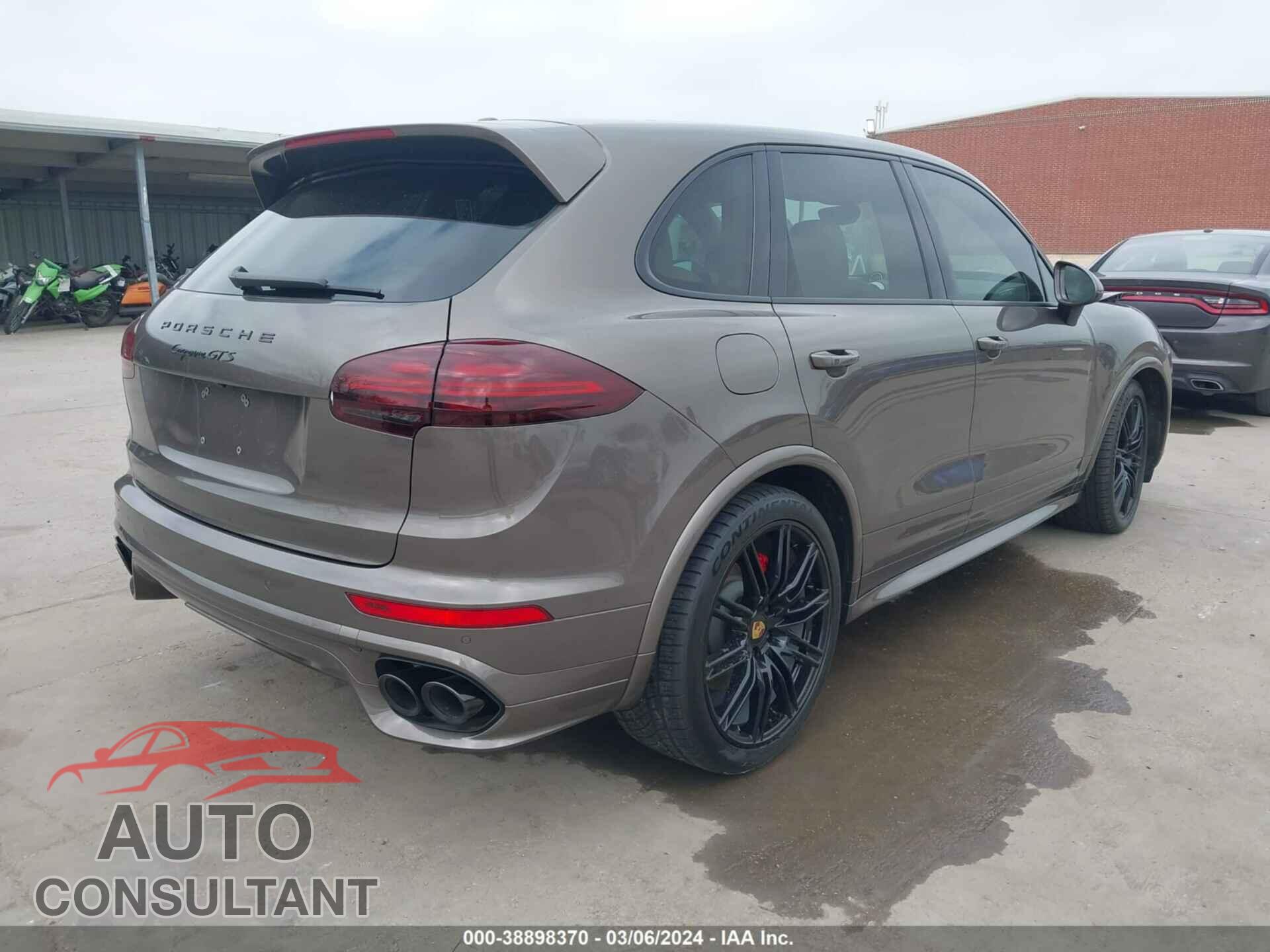 PORSCHE CAYENNE 2016 - WP1AD2A22GLA71308