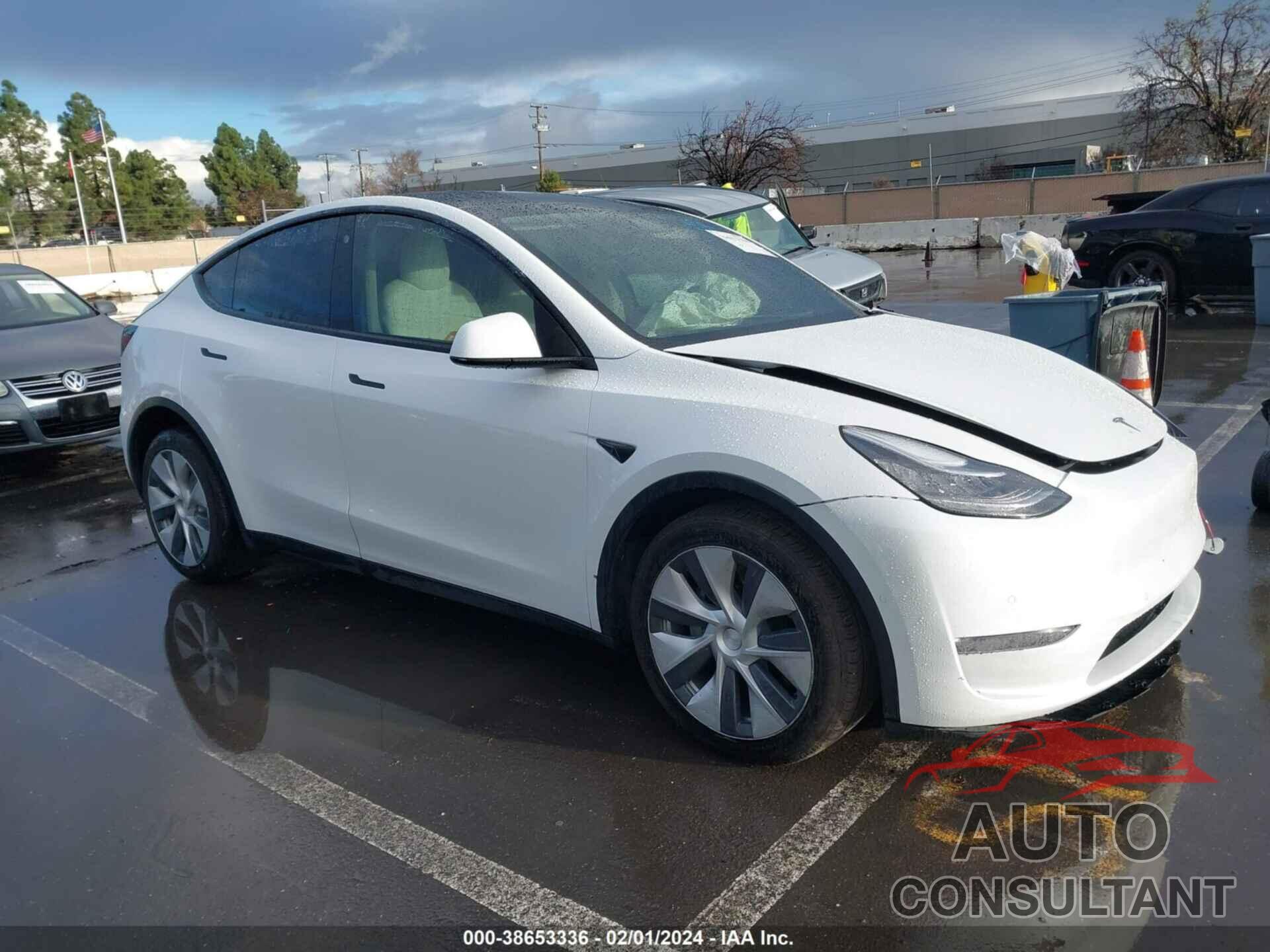 TESLA MODEL Y 2021 - 5YJYGDEE6MF300403