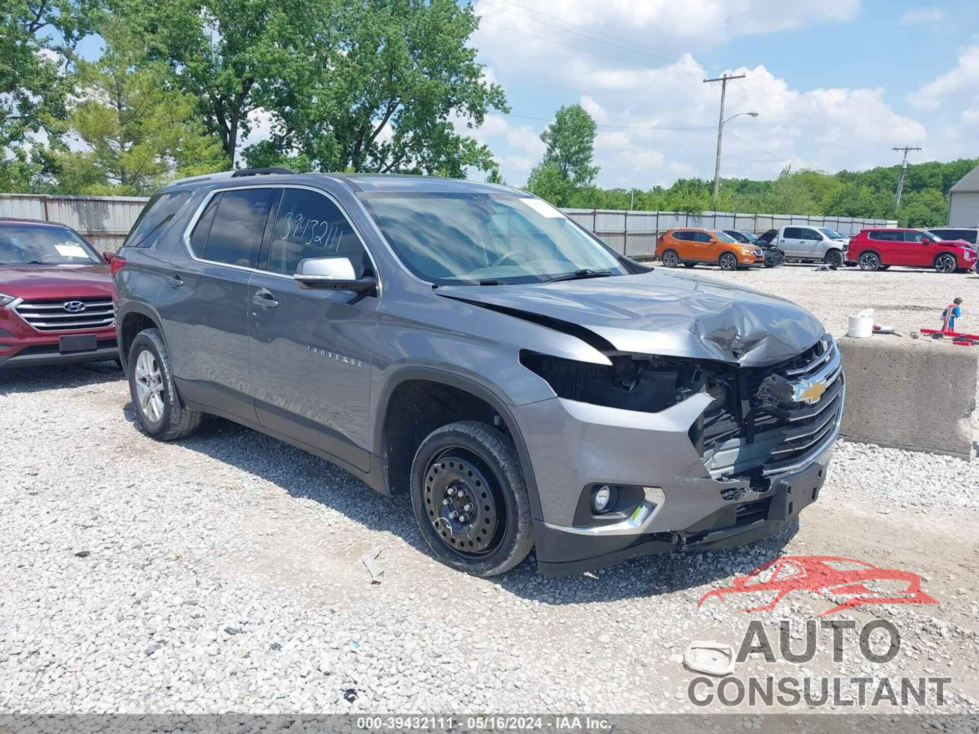 CHEVROLET TRAVERSE 2018 - 1GNERGKW2JJ194152