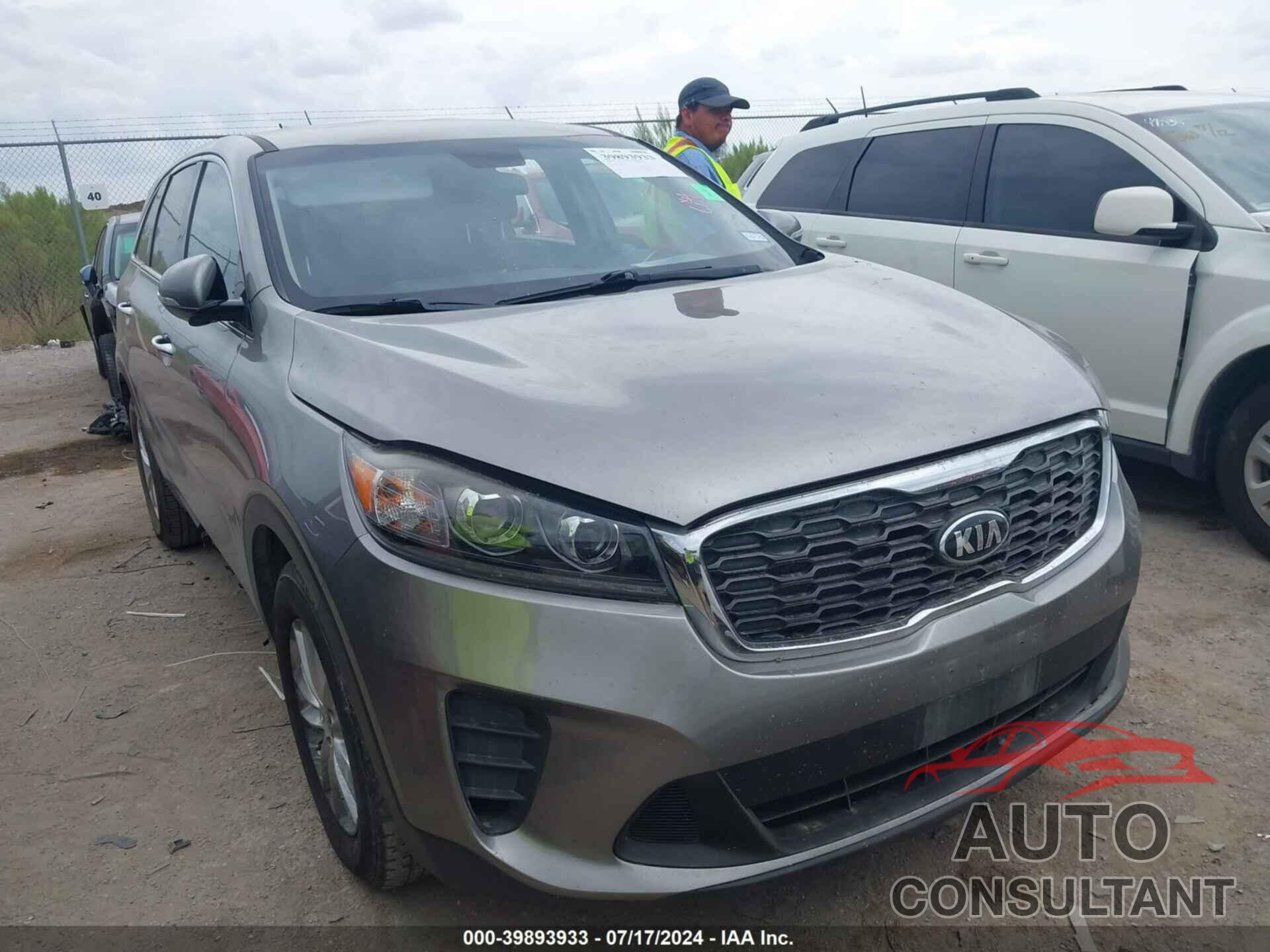 KIA SORENTO 2019 - 5XYPG4A57KG490297