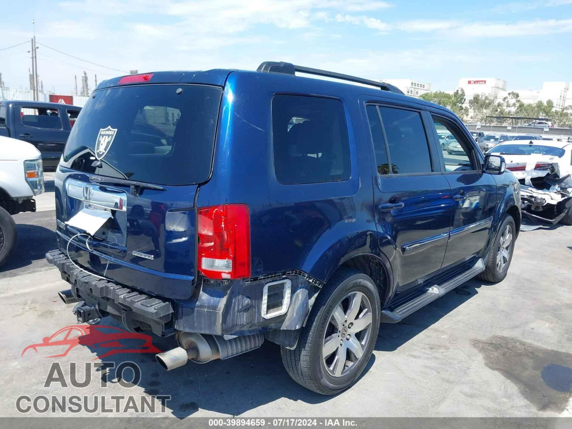 HONDA PILOT 2015 - 5FNYF3H98FB013546