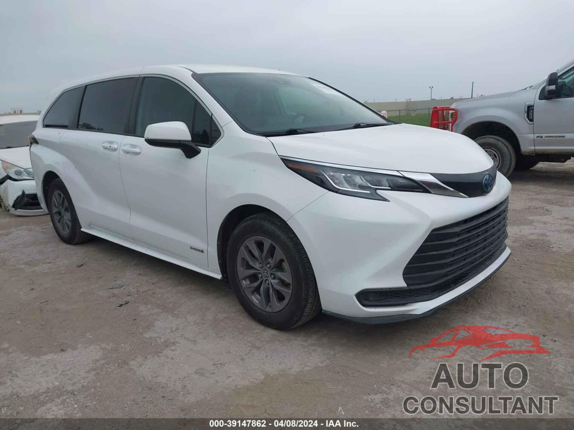 TOYOTA SIENNA 2021 - 5TDKRKEC5MS047573