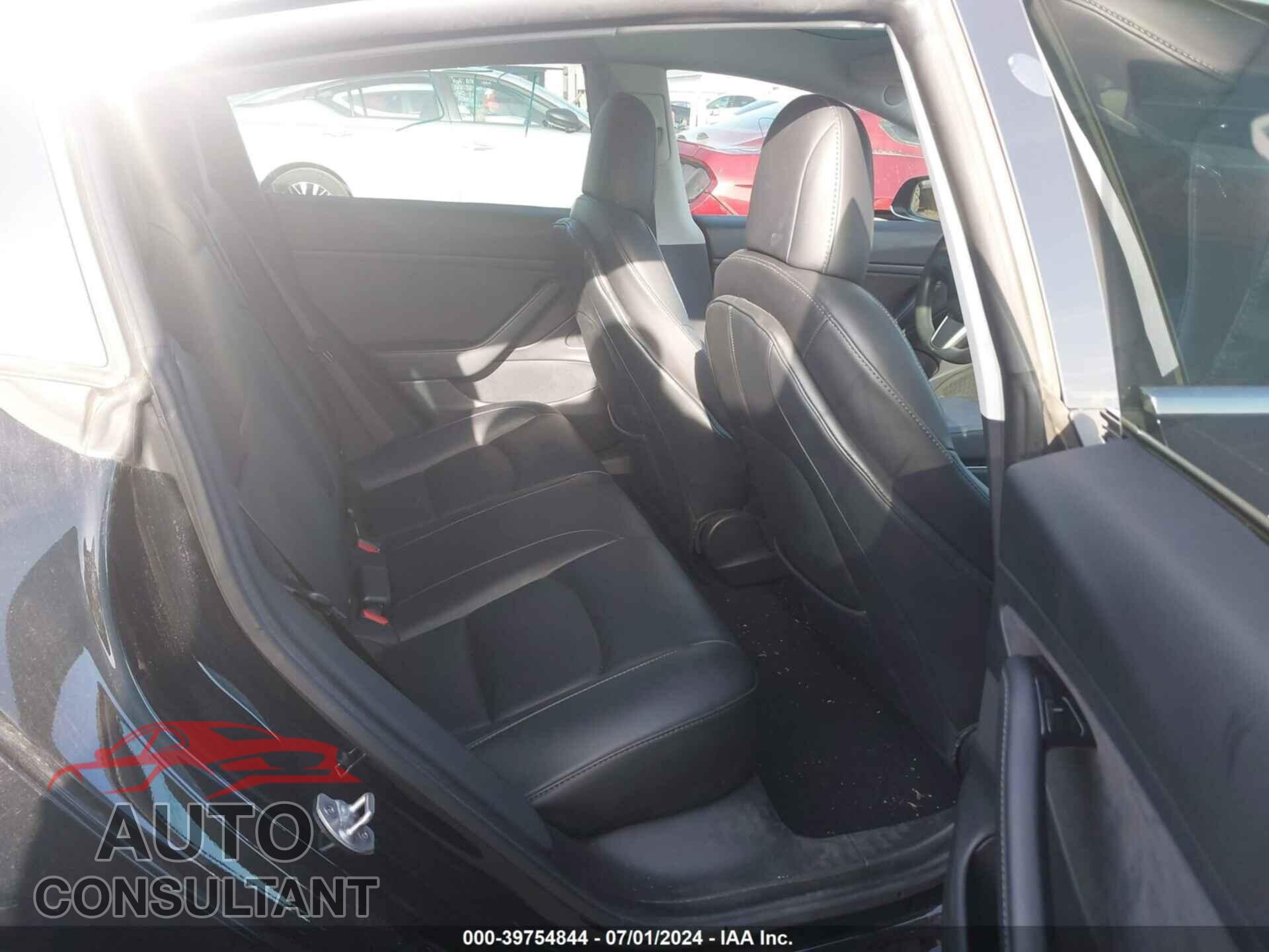 TESLA MODEL 3 2020 - 5YJ3E1EB6LF663075