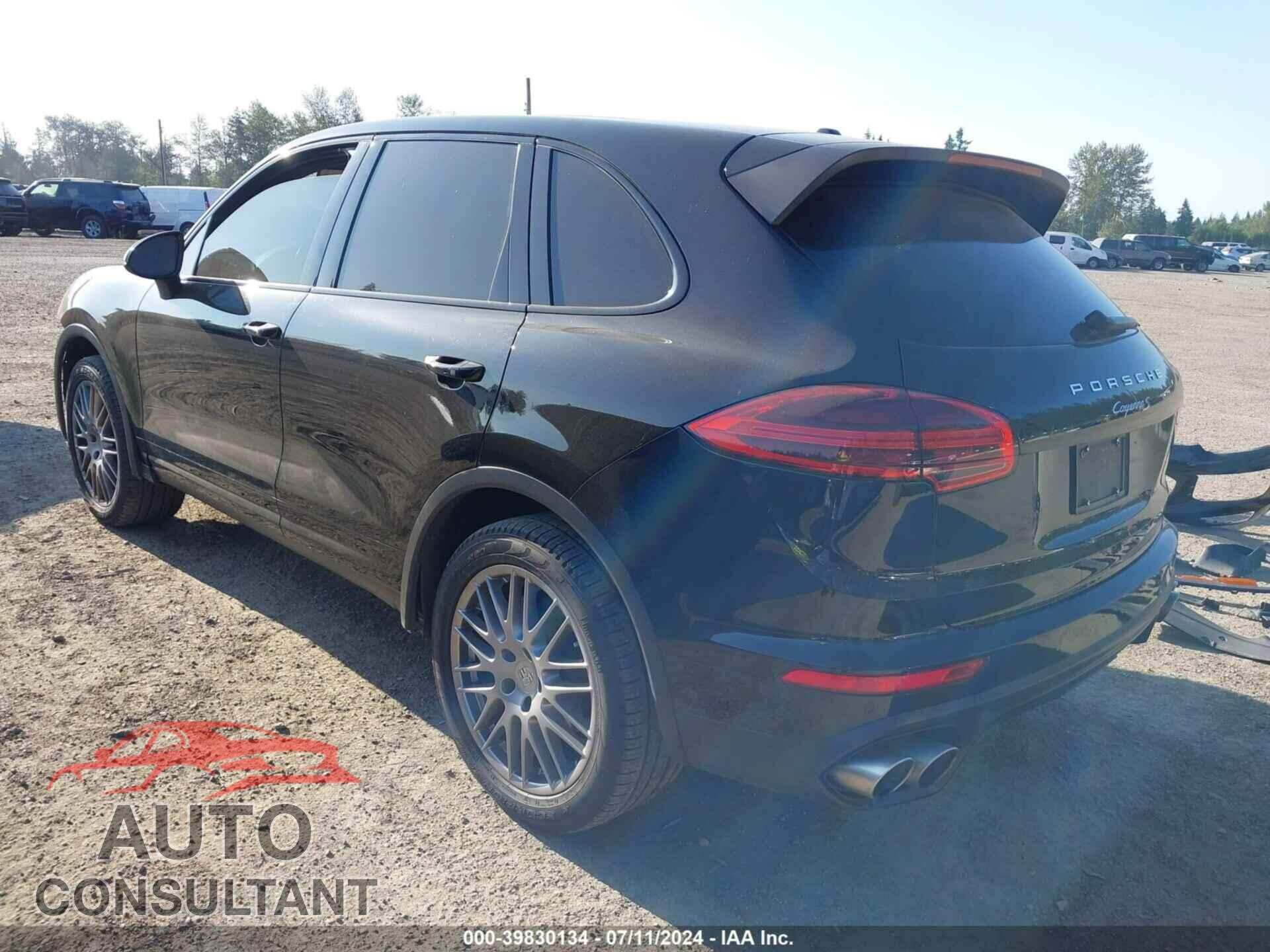 PORSCHE CAYENNE 2017 - WP1AB2A27HLA50560