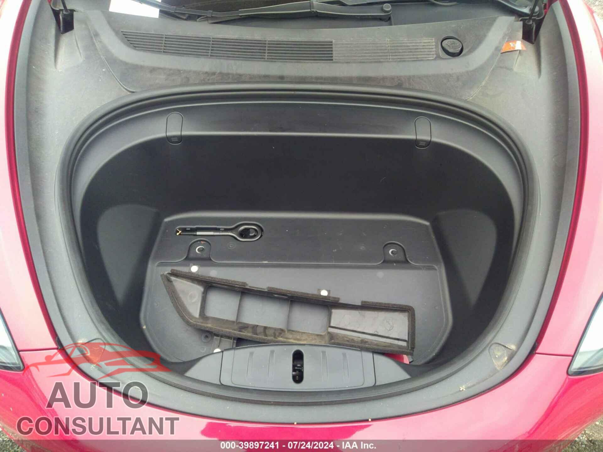 TESLA MODEL 3 2019 - 5YJ3E1EA2KF416447